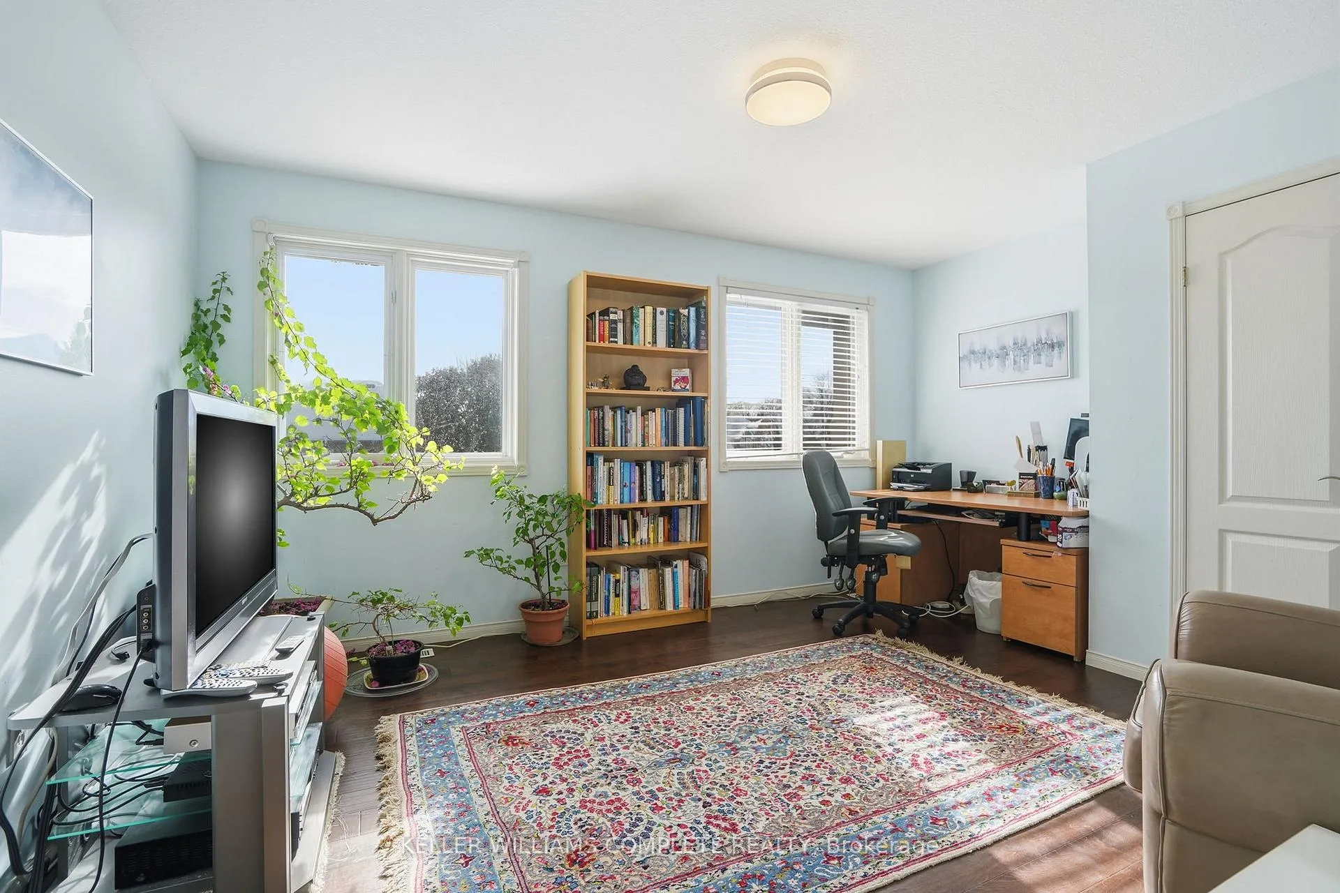 Photo 31 of 37 Southcreek Drive, Hamilton, Meadowlands — HOMEH