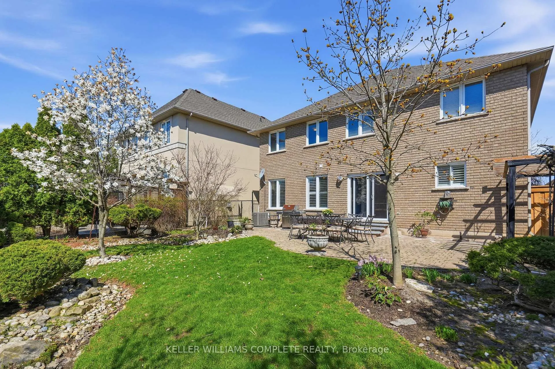 Photo 38 of 37 Southcreek Drive, Hamilton, Meadowlands — HOMEH