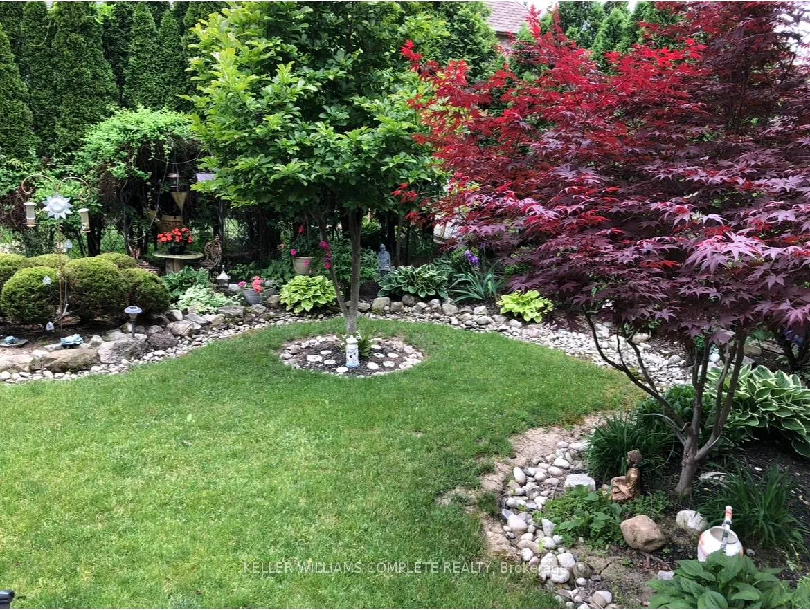 Photo 43 of 37 Southcreek Drive, Hamilton, Meadowlands — HOMEH