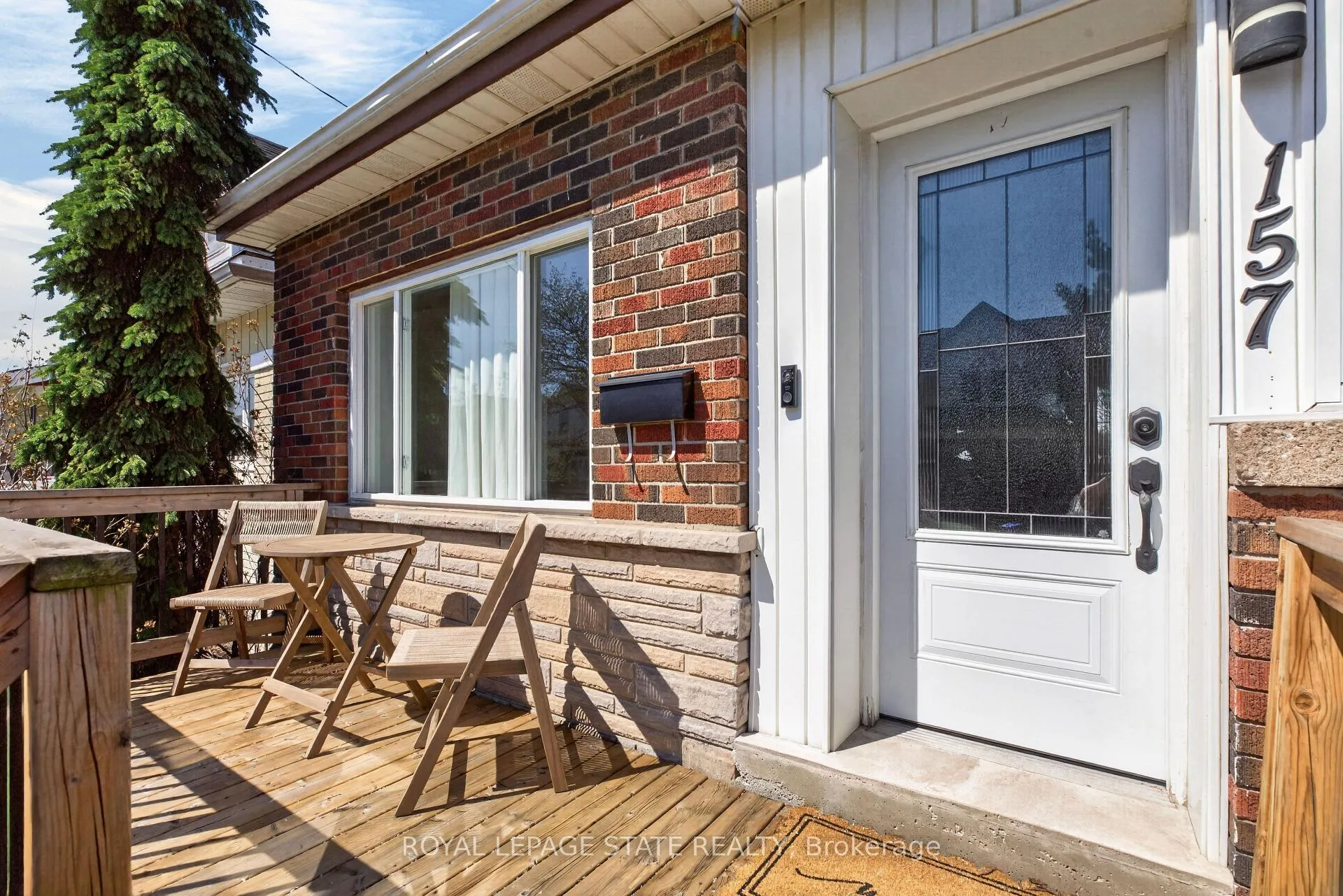 Photo 4 of 157 Cameron Avenue N, Hamilton, Homeside — HOMEH