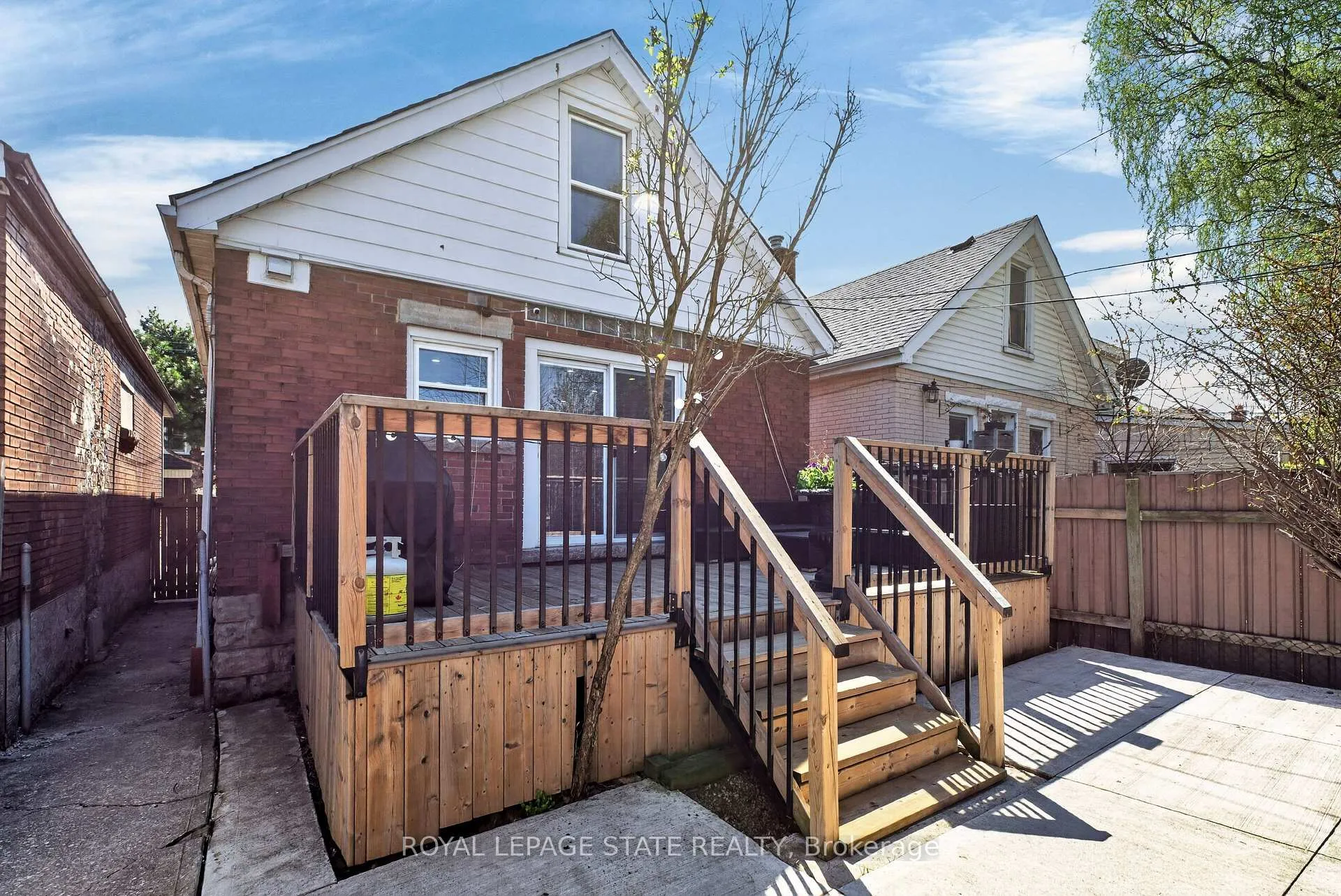 Photo 34 of 157 Cameron Avenue N, Hamilton, Homeside — HOMEH