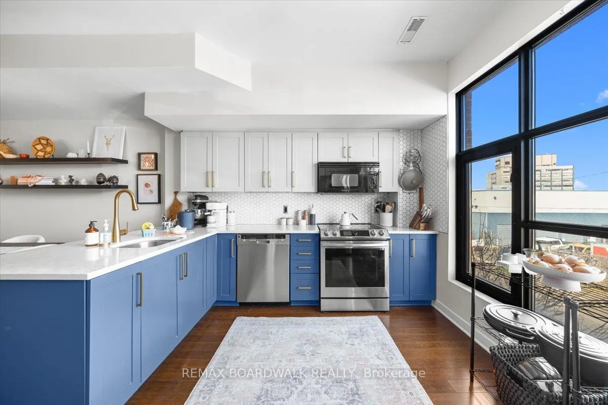 Photo 3 of Unit G, 154 Spruce Street, Ottawa, West Centre Town — HOMEH
