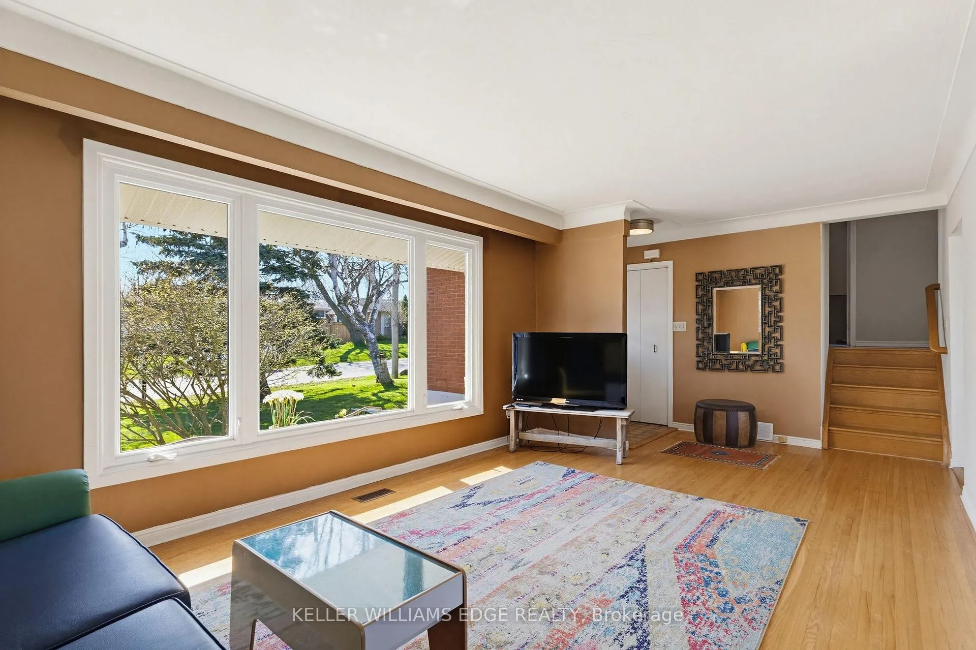 Photo 13 of 156 Lakeside Drive, Grimsby, Grimsby Beach — HOMEH