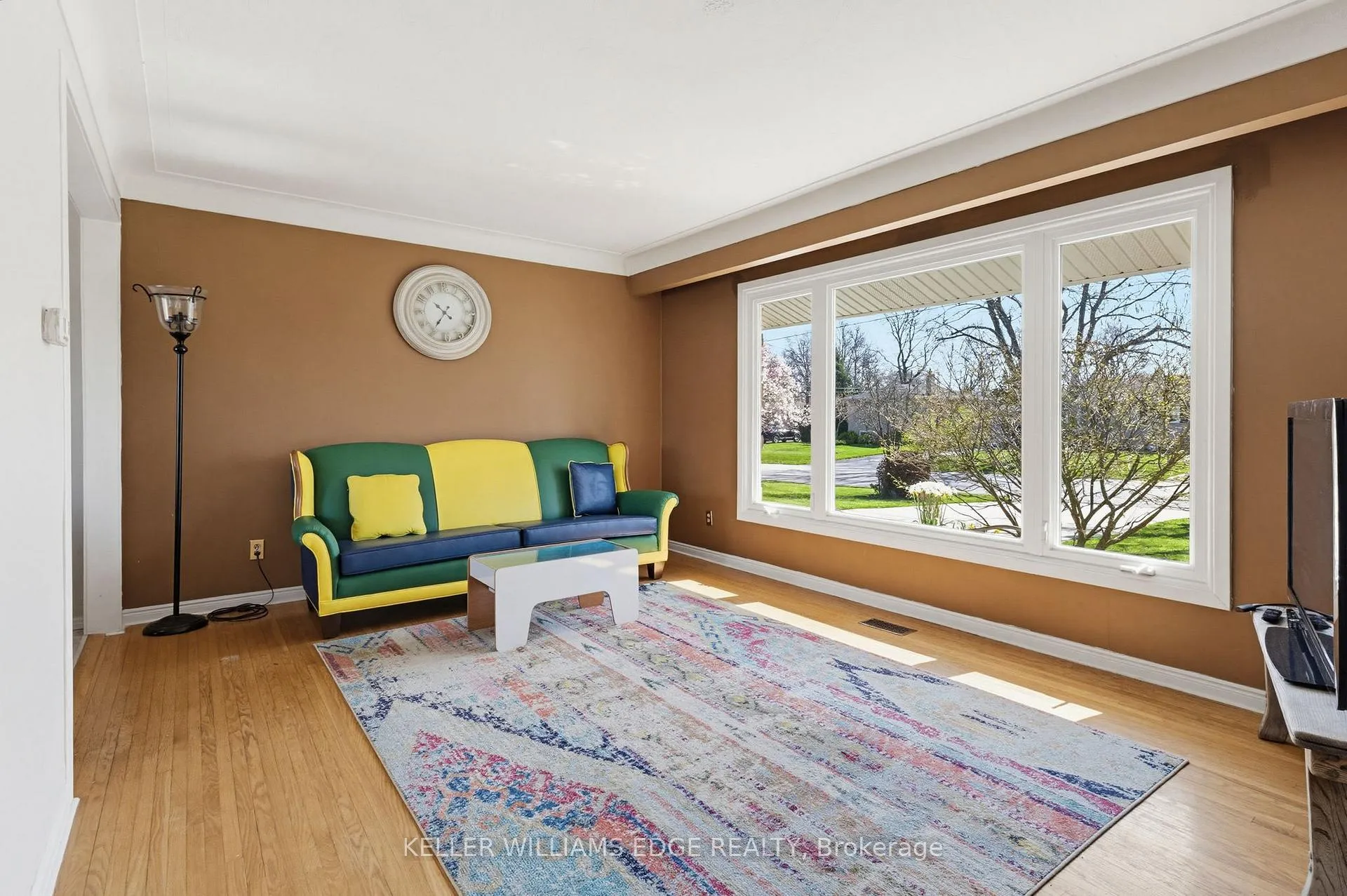 Photo 15 of 156 Lakeside Drive, Grimsby, Grimsby Beach — HOMEH