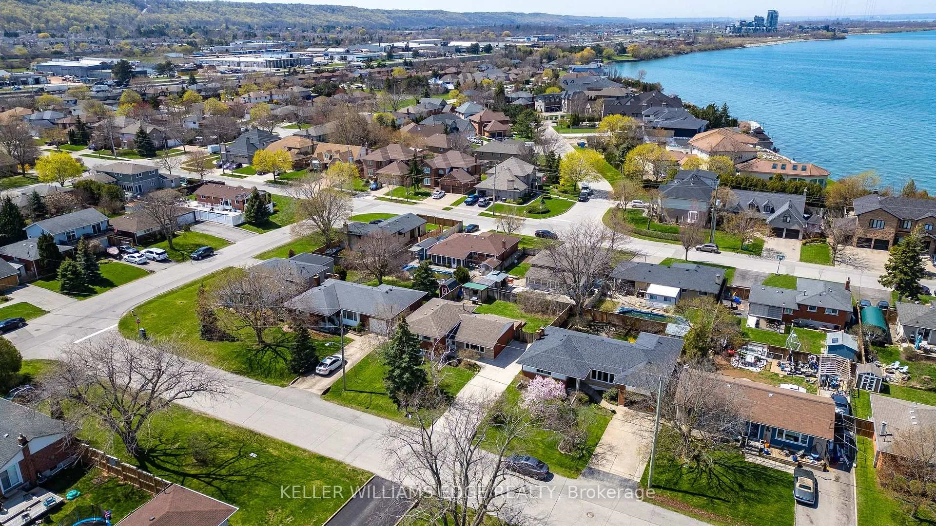 Photo 31 of 156 Lakeside Drive, Grimsby, Grimsby Beach — HOMEH