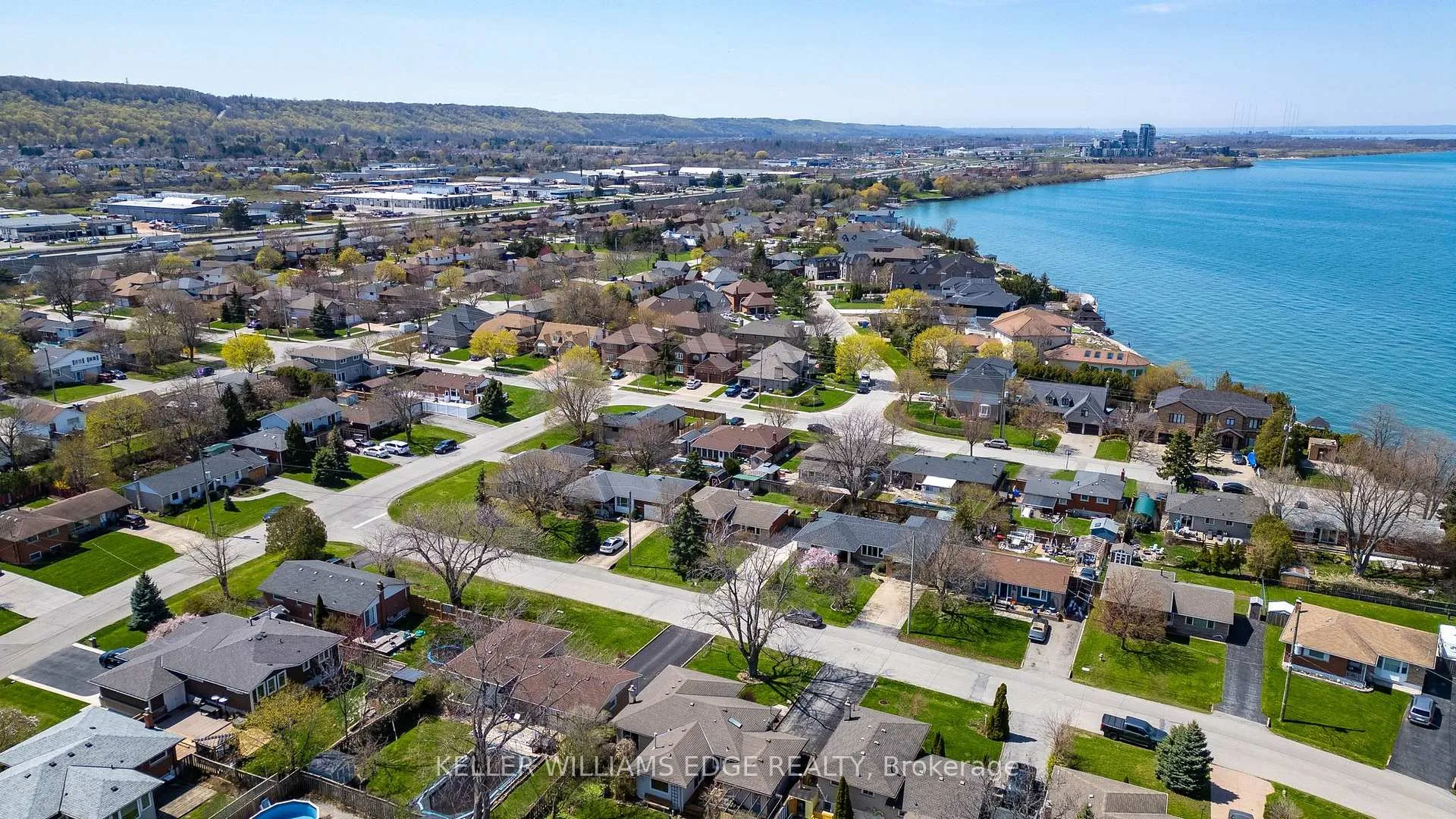 Photo 35 of 156 Lakeside Drive, Grimsby, Grimsby Beach — HOMEH