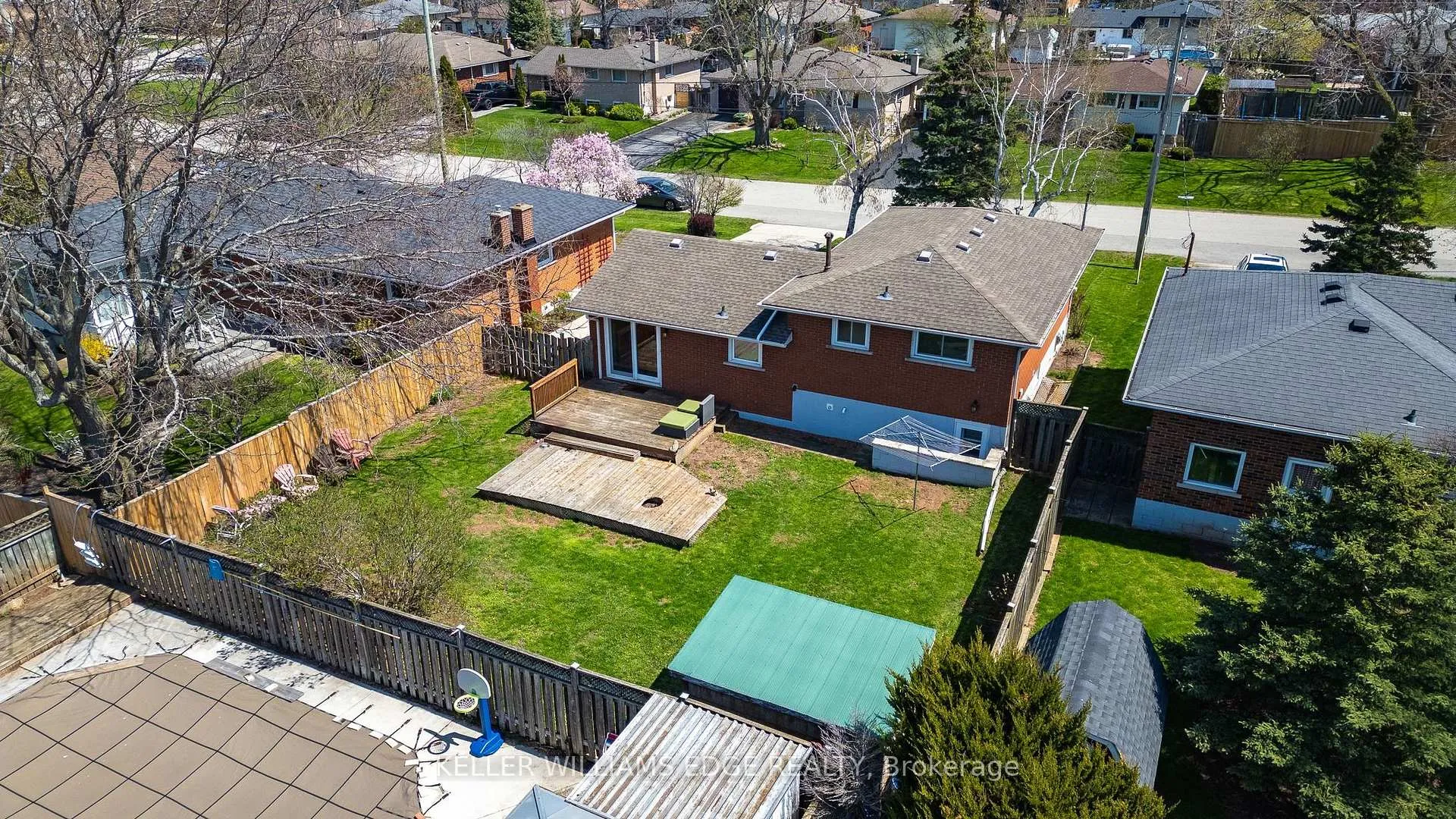 Photo 36 of 156 Lakeside Drive, Grimsby, Grimsby Beach — HOMEH