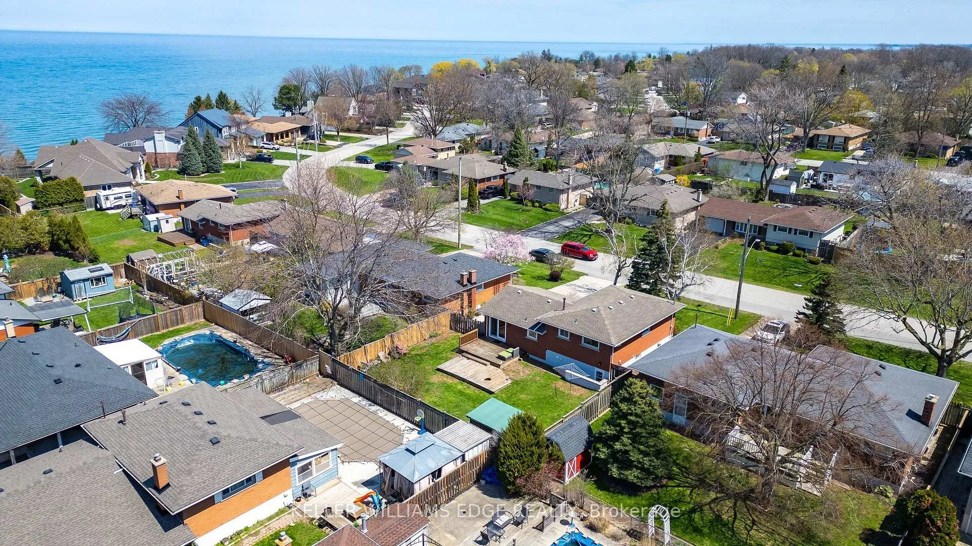 Photo 39 of 156 Lakeside Drive, Grimsby, Grimsby Beach — HOMEH