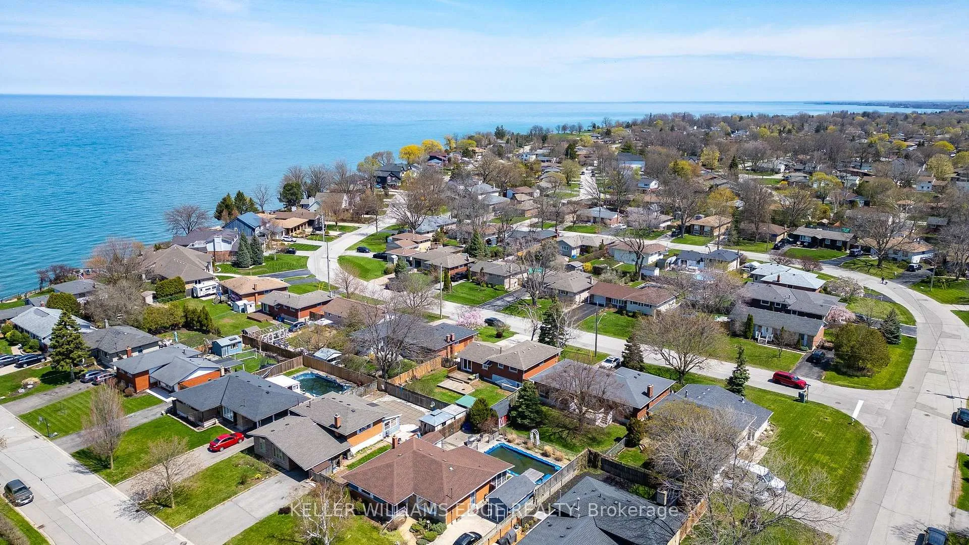 Photo 40 of 156 Lakeside Drive, Grimsby, Grimsby Beach — HOMEH