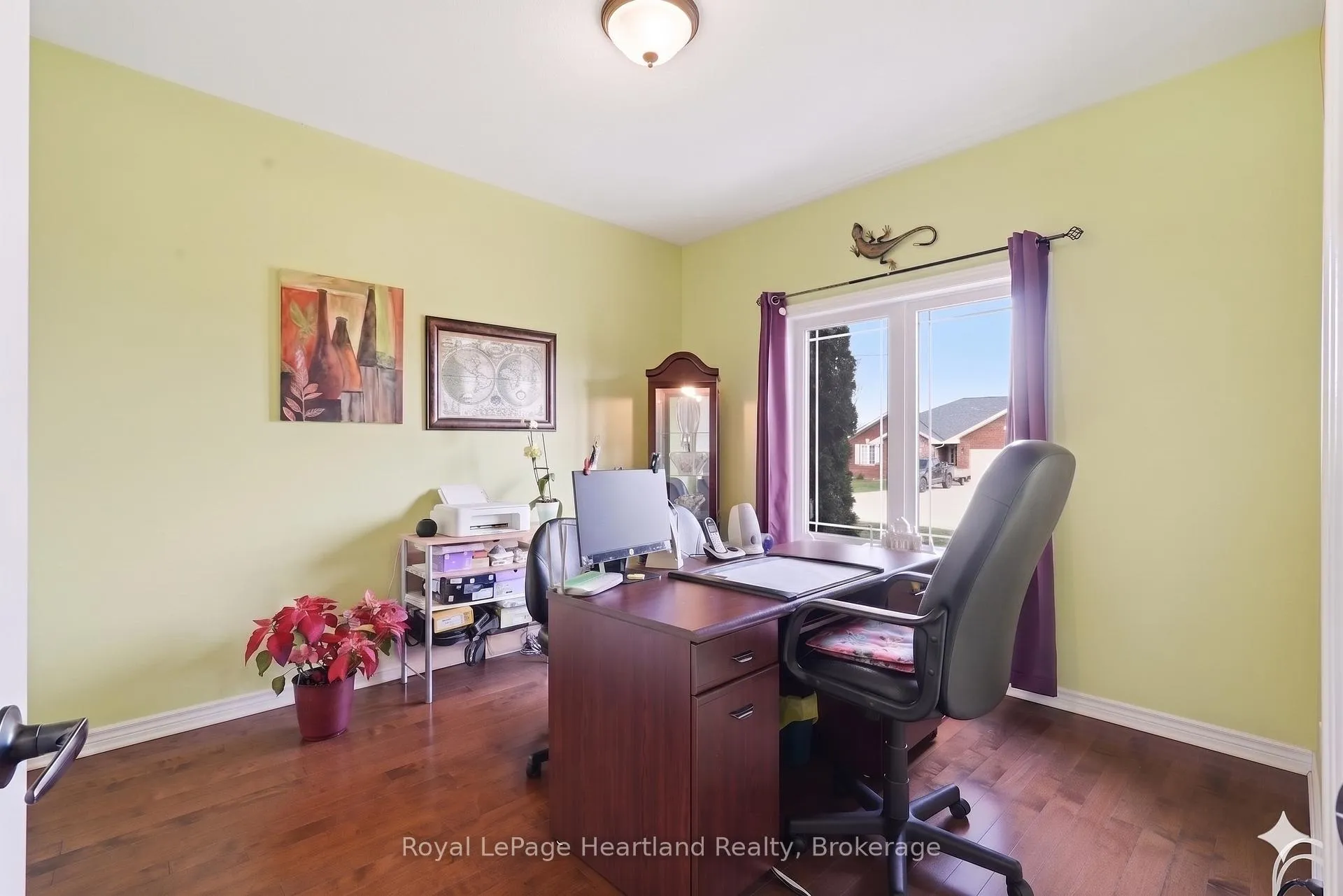 Photo 8 of 6 Brown Street S, Minto — HOMEH