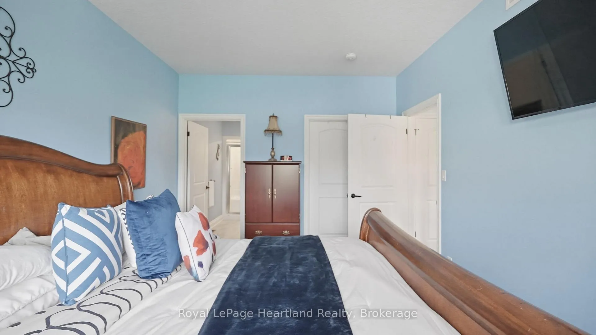 Photo 18 of 6 Brown Street S, Minto — HOMEH
