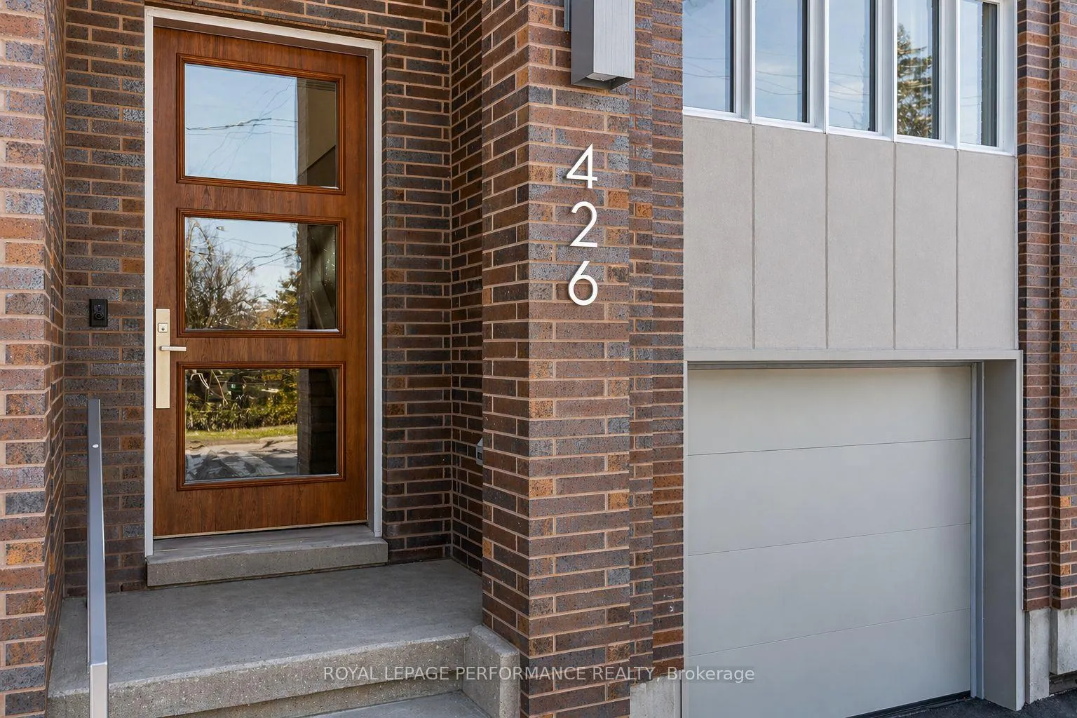 Photo 2 of 426 Avondale Avenue, Ottawa, McKellar/Highland — HOMEH