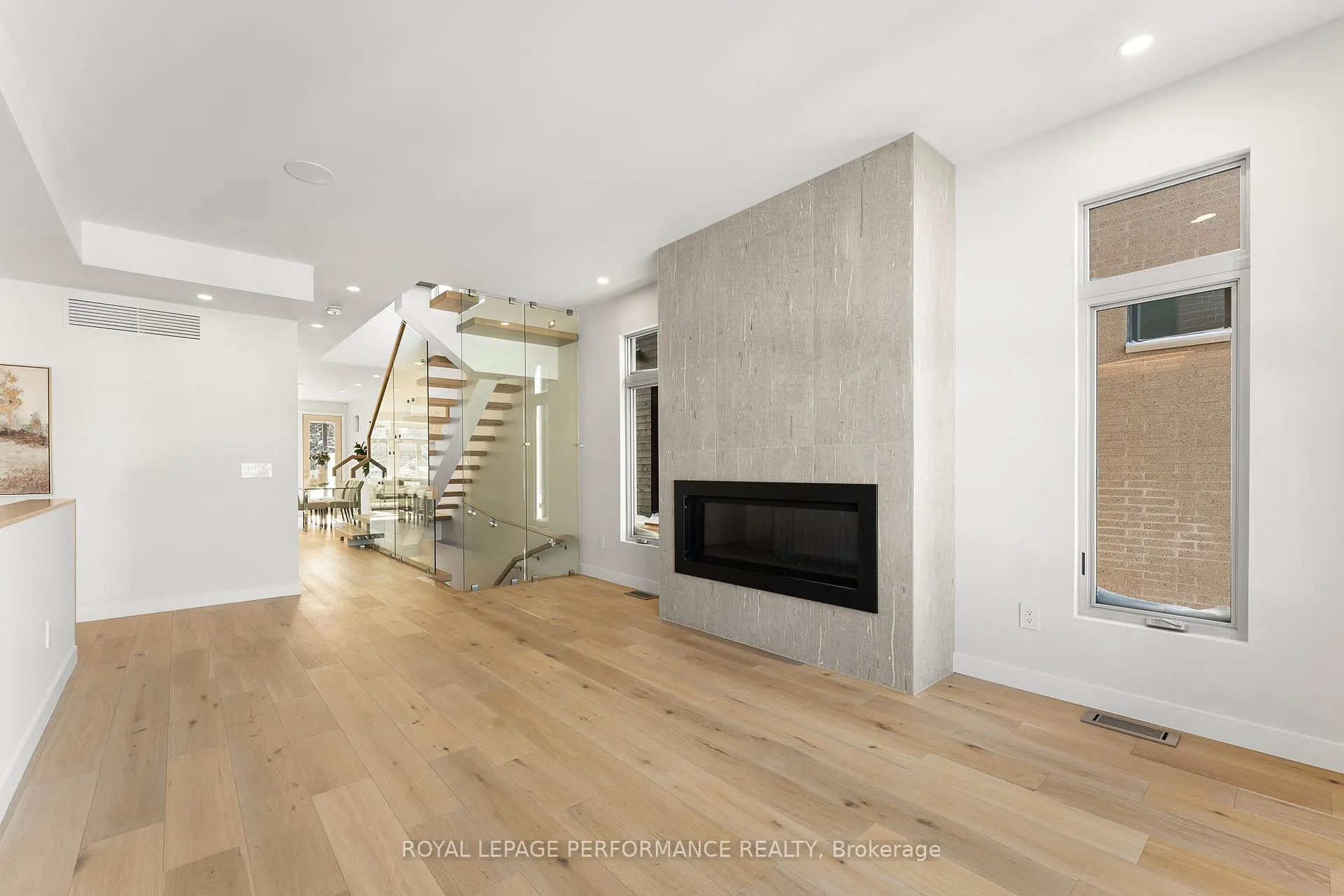 Photo 6 of 426 Avondale Avenue, Ottawa, McKellar/Highland — HOMEH