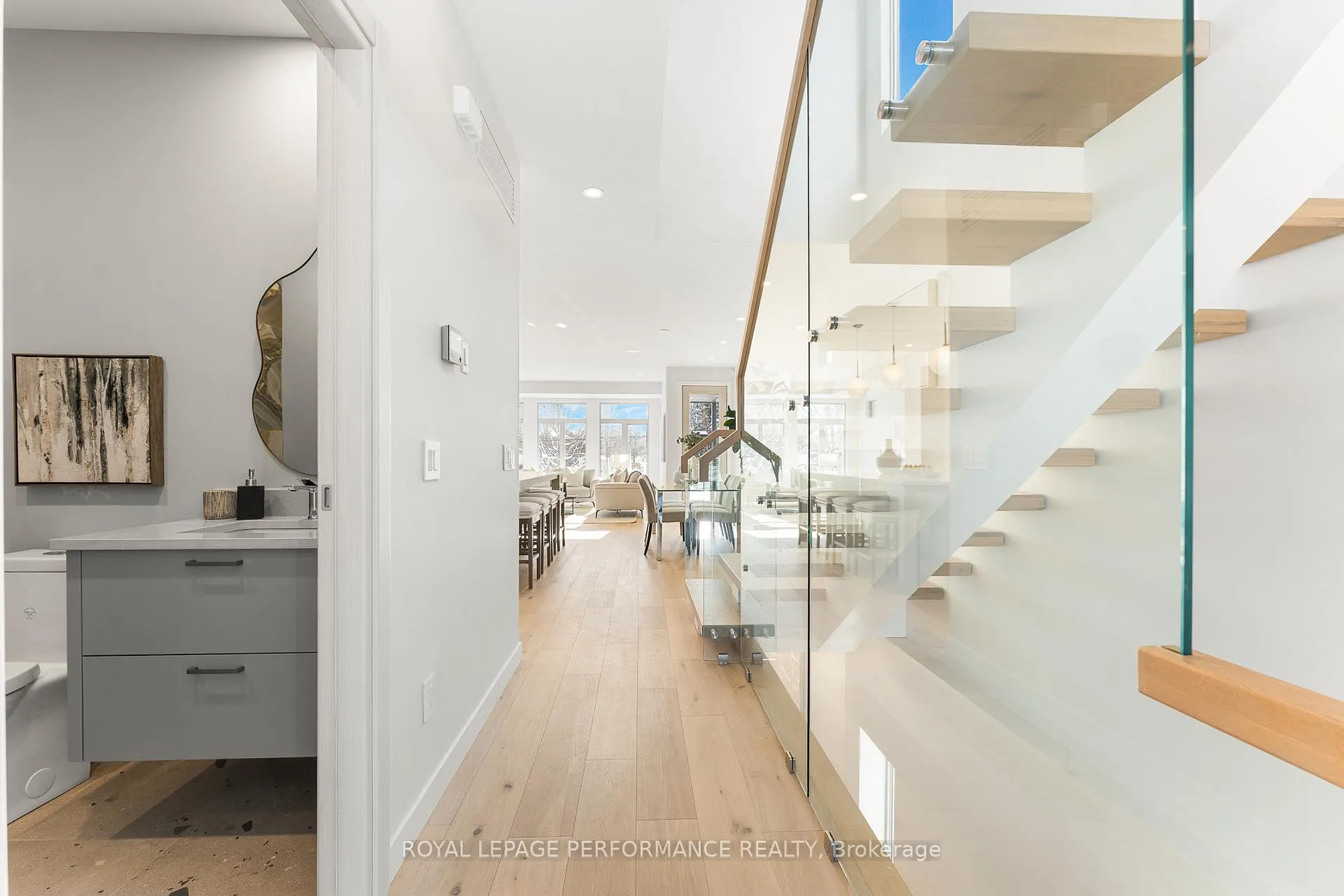 Photo 7 of 426 Avondale Avenue, Ottawa, McKellar/Highland — HOMEH