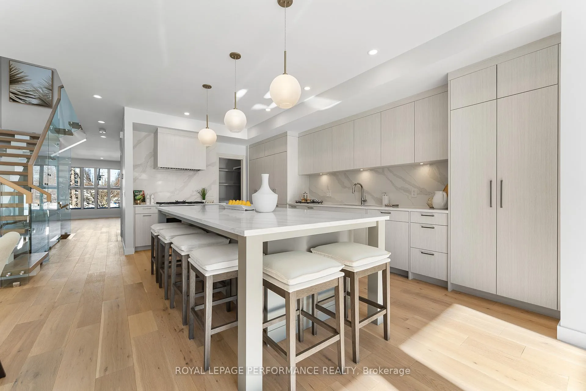 Photo 13 of 426 Avondale Avenue, Ottawa, McKellar/Highland — HOMEH