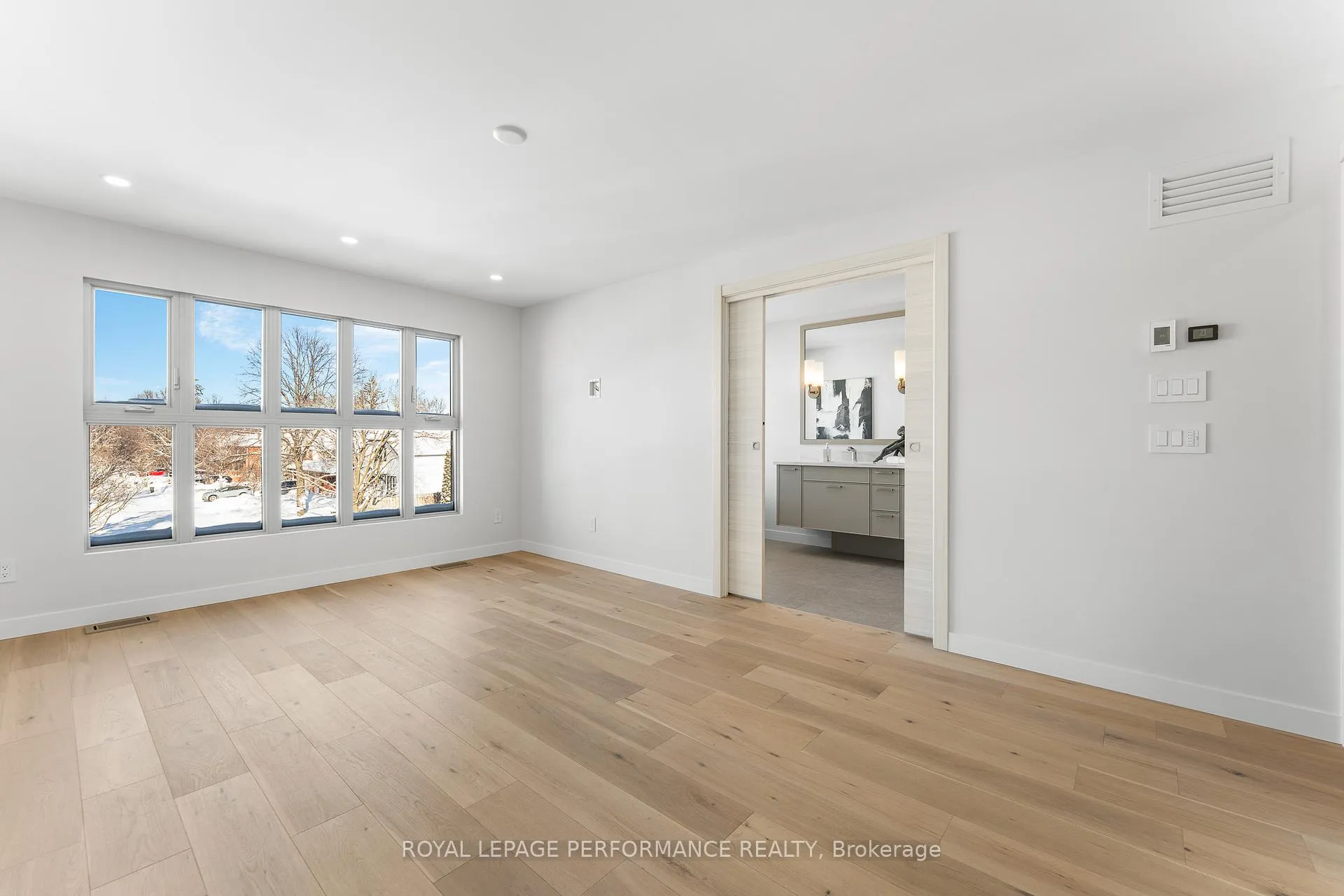 Photo 22 of 426 Avondale Avenue, Ottawa, McKellar/Highland — HOMEH