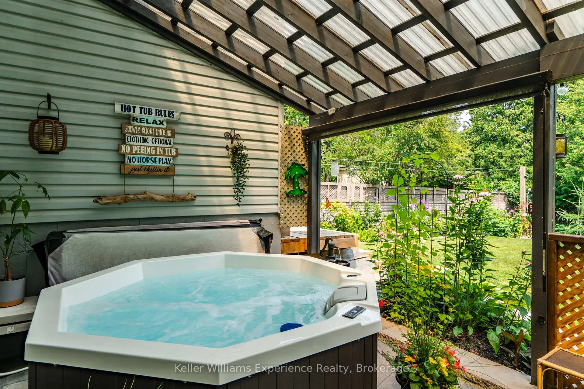 Photo 19 of 329 & 331 Browns Line, Tay, Waubaushene — HOMEH