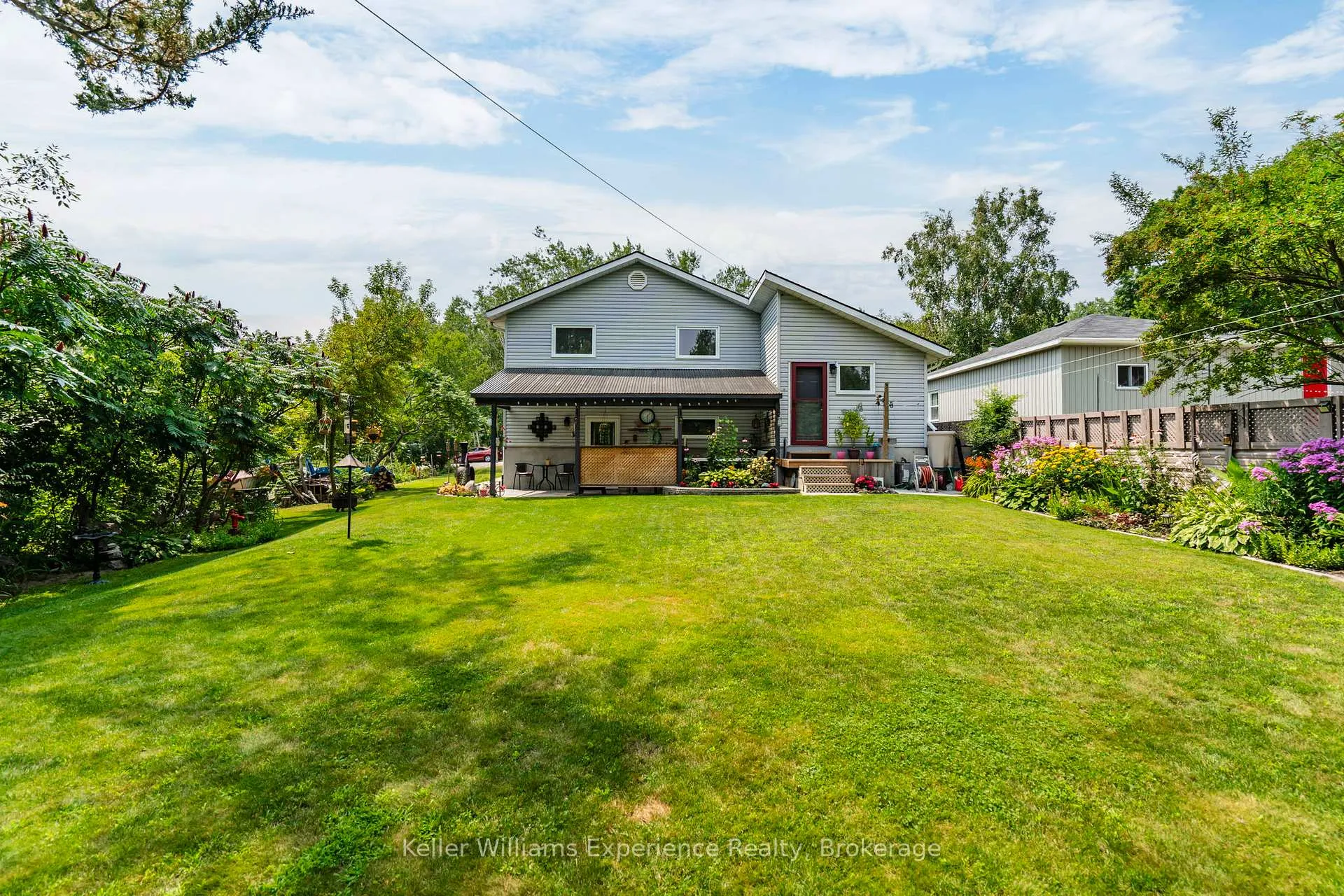 Photo 25 of 329 & 331 Browns Line, Tay, Waubaushene — HOMEH