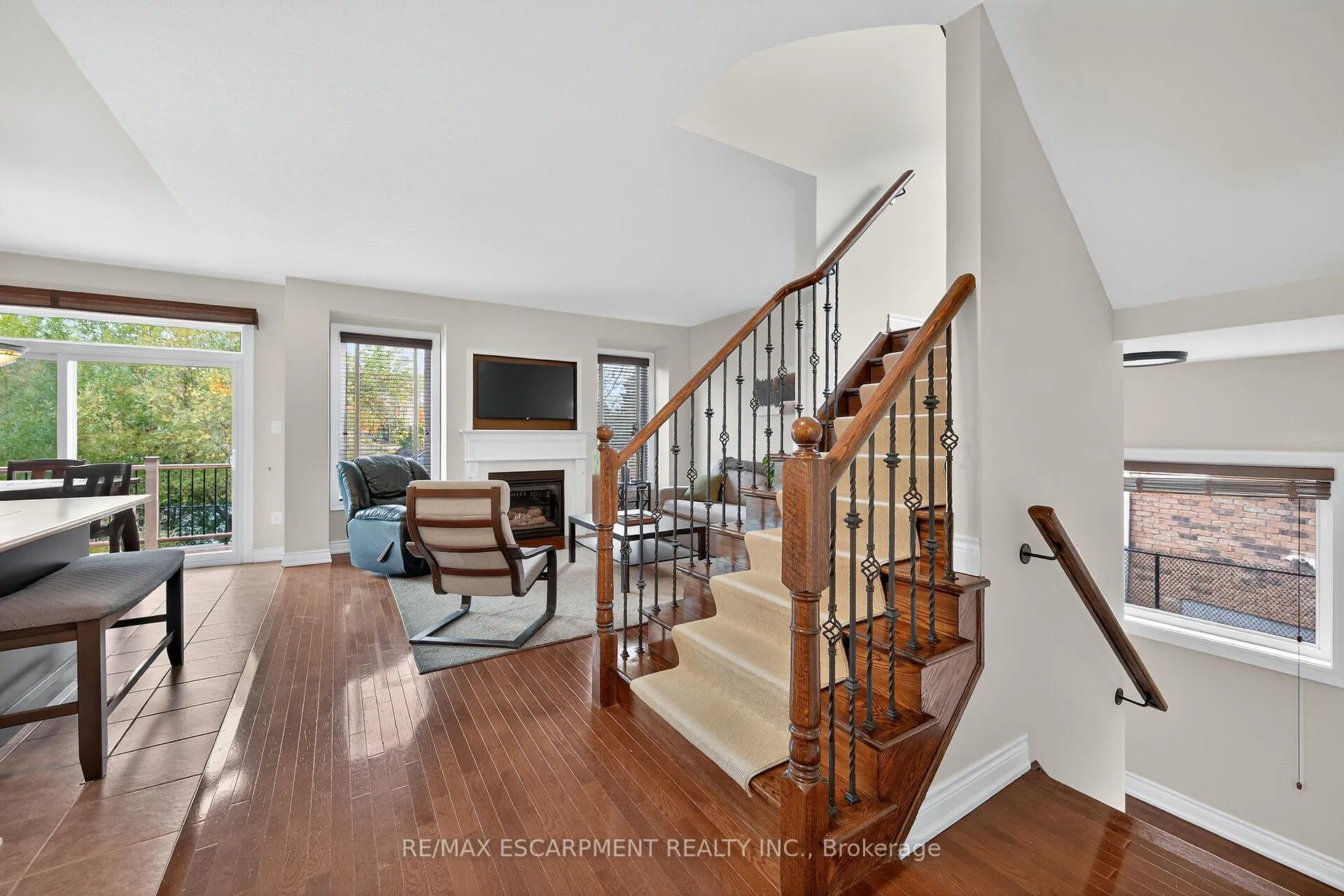 Photo 11 of 20 Fowler Drive, Hamilton, Binbrook — HOMEH