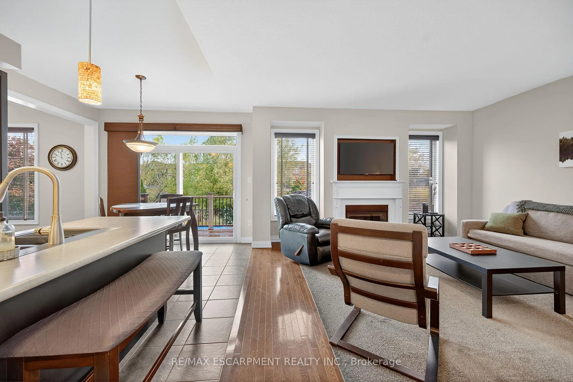 Photo 12 of 20 Fowler Drive, Hamilton, Binbrook — HOMEH