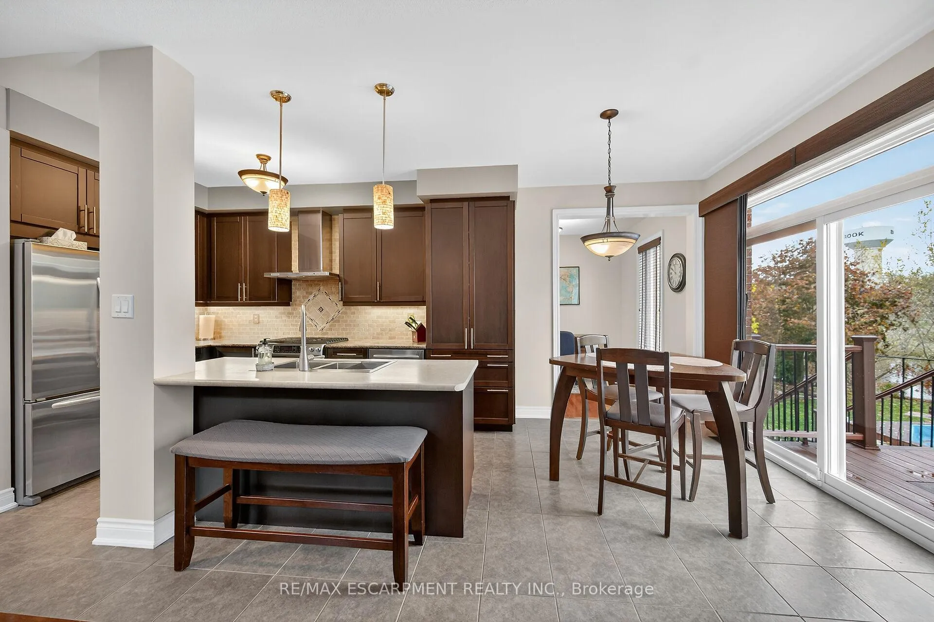 Photo 17 of 20 Fowler Drive, Hamilton, Binbrook — HOMEH