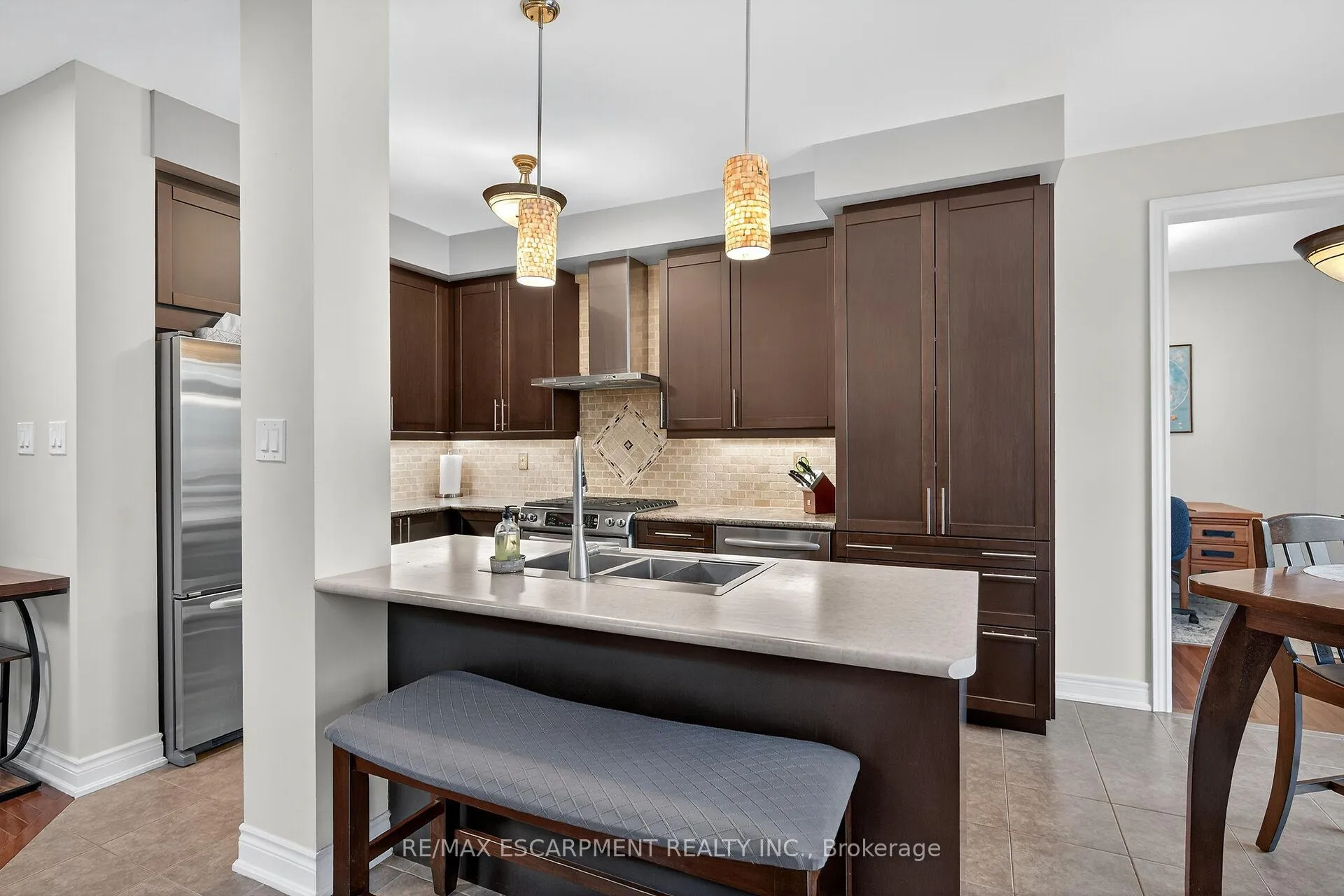 Photo 18 of 20 Fowler Drive, Hamilton, Binbrook — HOMEH
