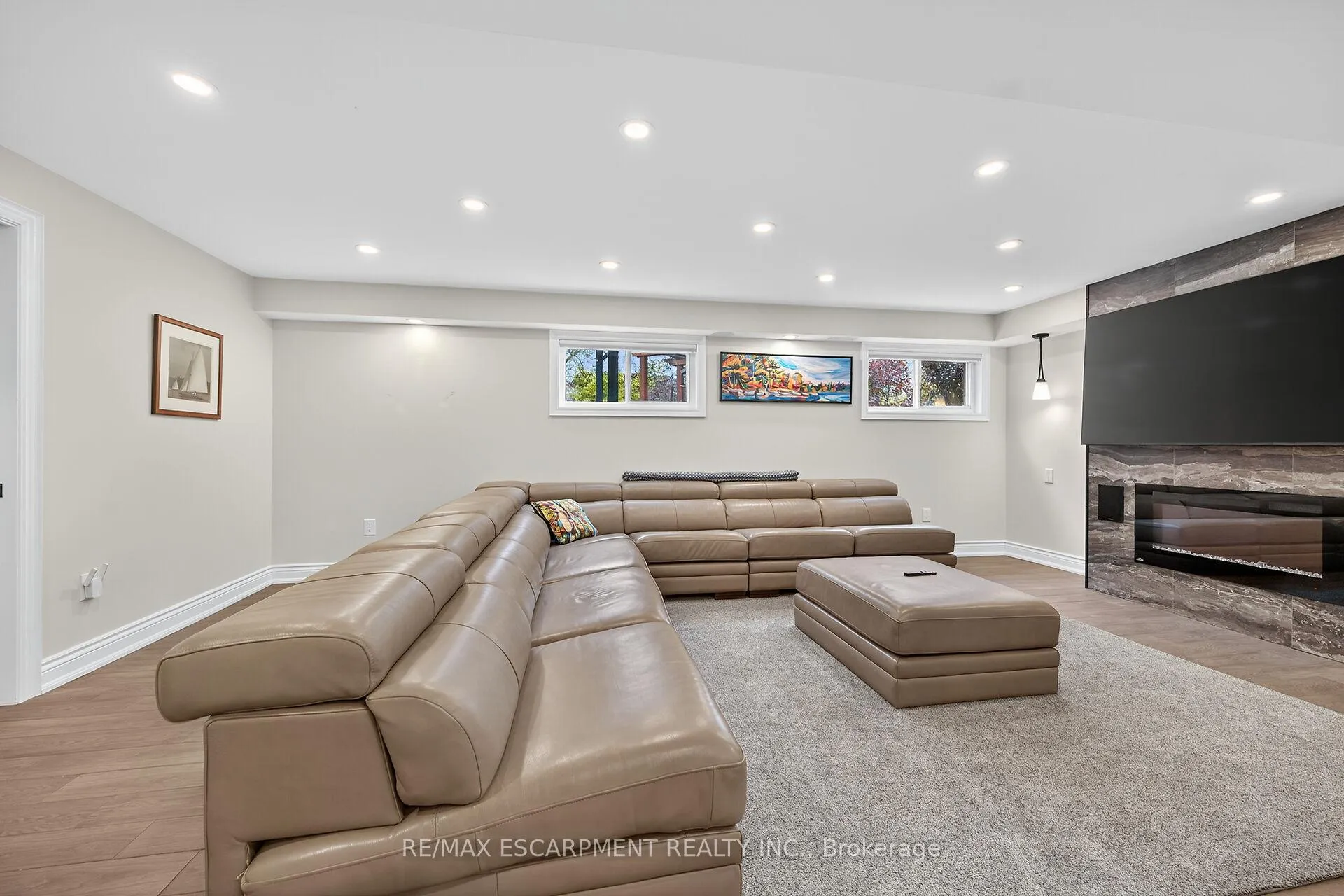 Photo 44 of 20 Fowler Drive, Hamilton, Binbrook — HOMEH