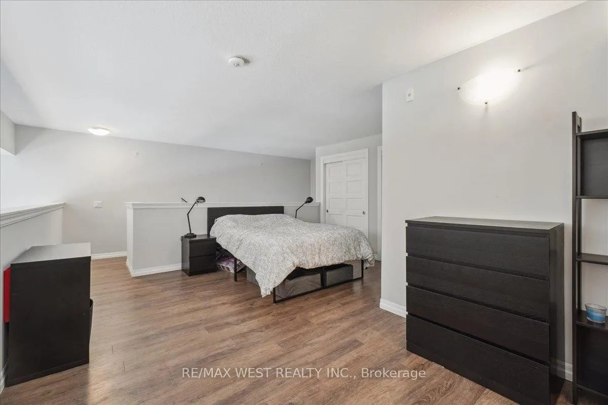 Photo 4 of Unit 413, 35 Kingsbury Square, Guelph, Pineridge/Westminster Woods — HOMEH