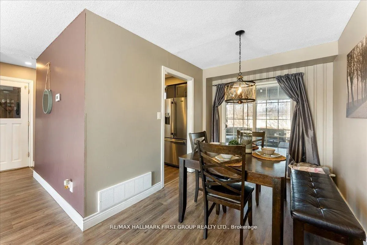Photo 7 of 398 Dean Avenue, Oshawa, Central — HOMEH