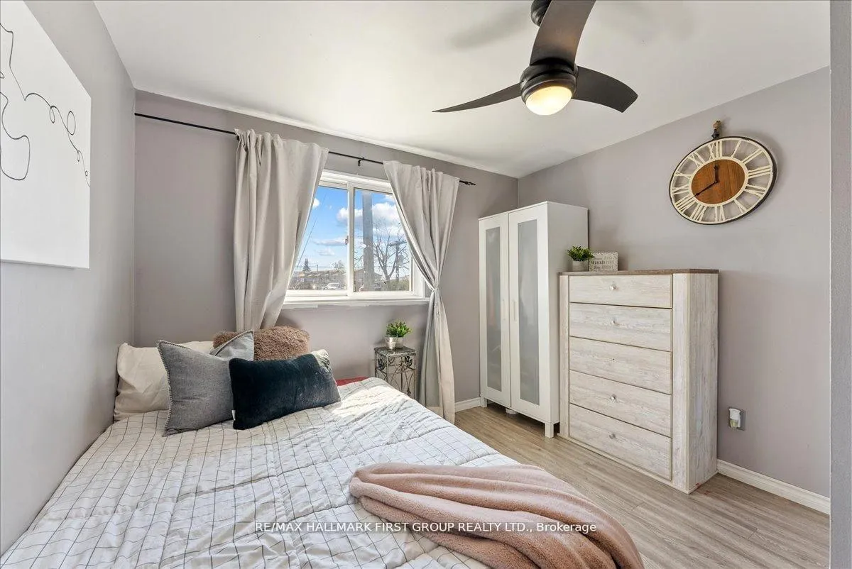 Photo 12 of 398 Dean Avenue, Oshawa, Central — HOMEH