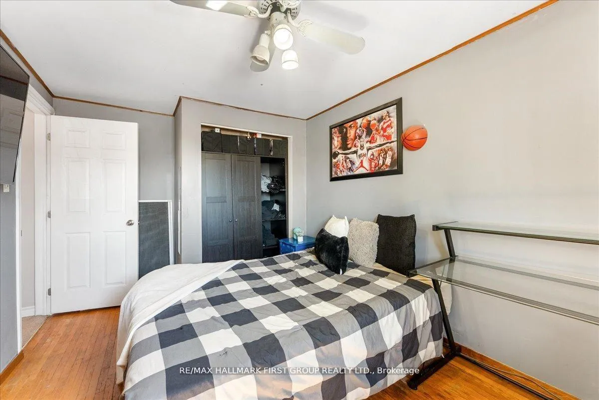 Photo 15 of 398 Dean Avenue, Oshawa, Central — HOMEH