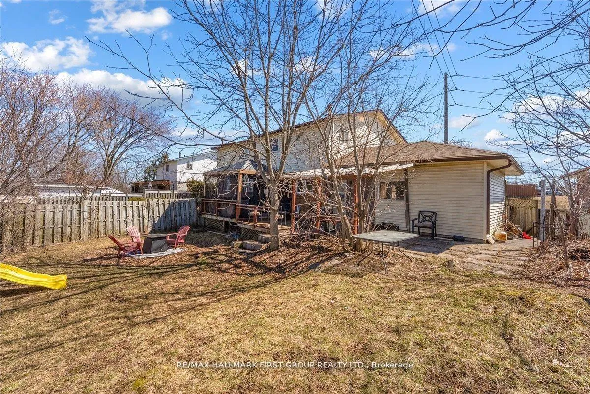 Photo 16 of 398 Dean Avenue, Oshawa, Central — HOMEH