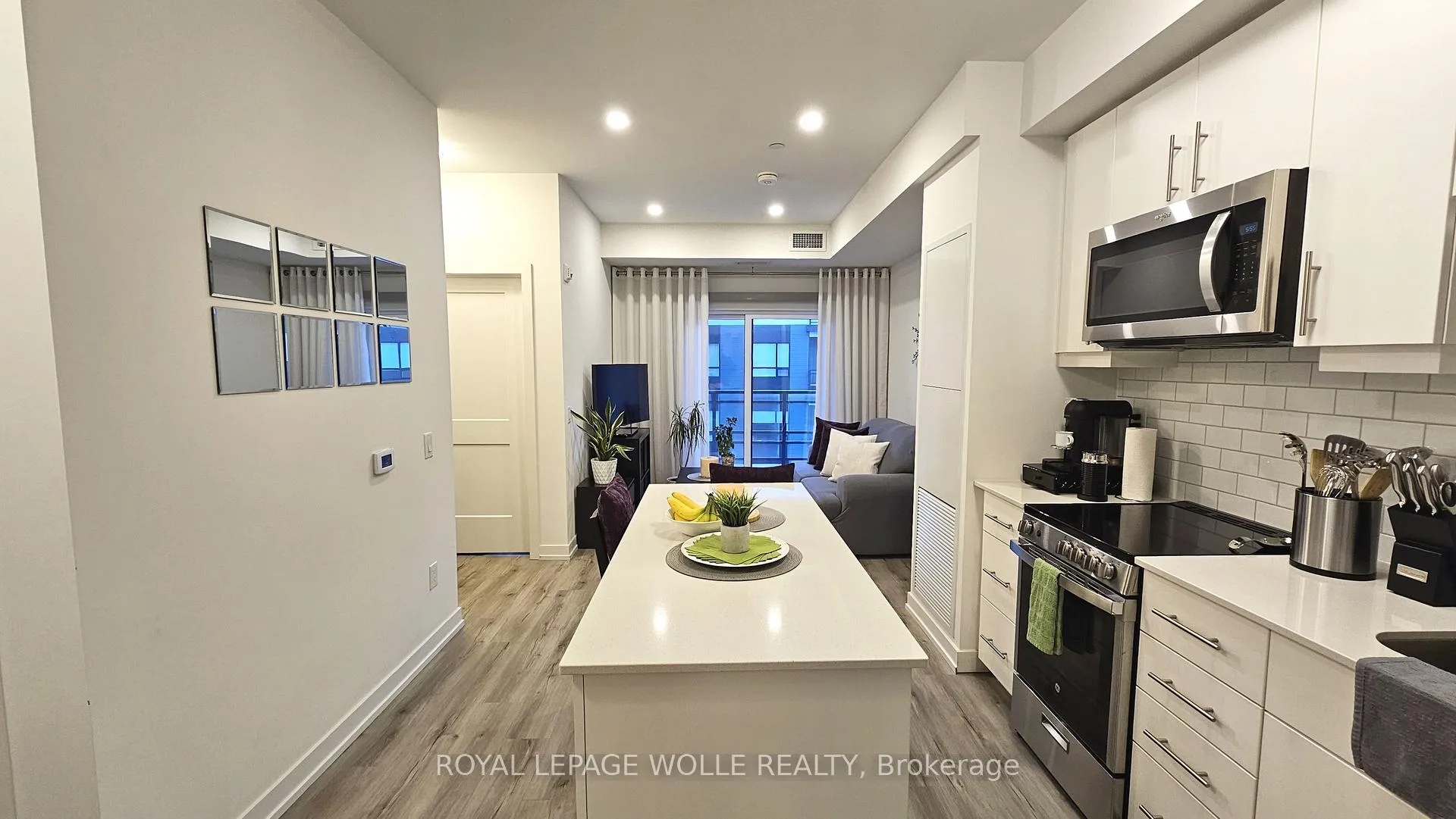 Photo 2 of Unit 507, 247 Northfield Drive E, Waterloo — HOMEH