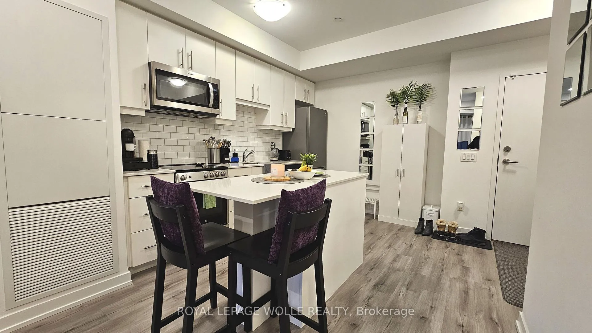 Photo 5 of Unit 507, 247 Northfield Drive E, Waterloo — HOMEH