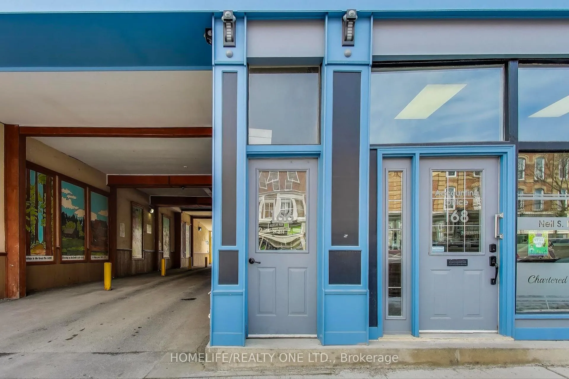 Photo 3 of Unit 3, 166 Broadway, Orangeville — HOMEH