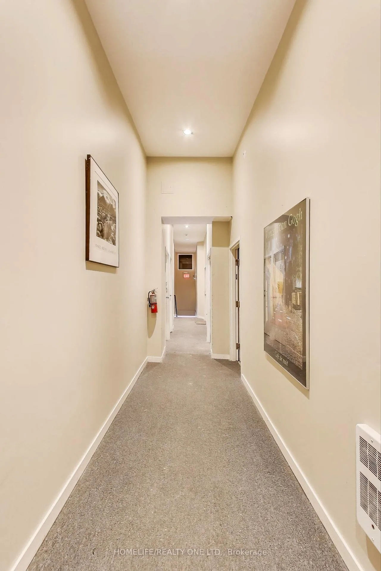 Photo 4 of Unit 3, 166 Broadway, Orangeville — HOMEH