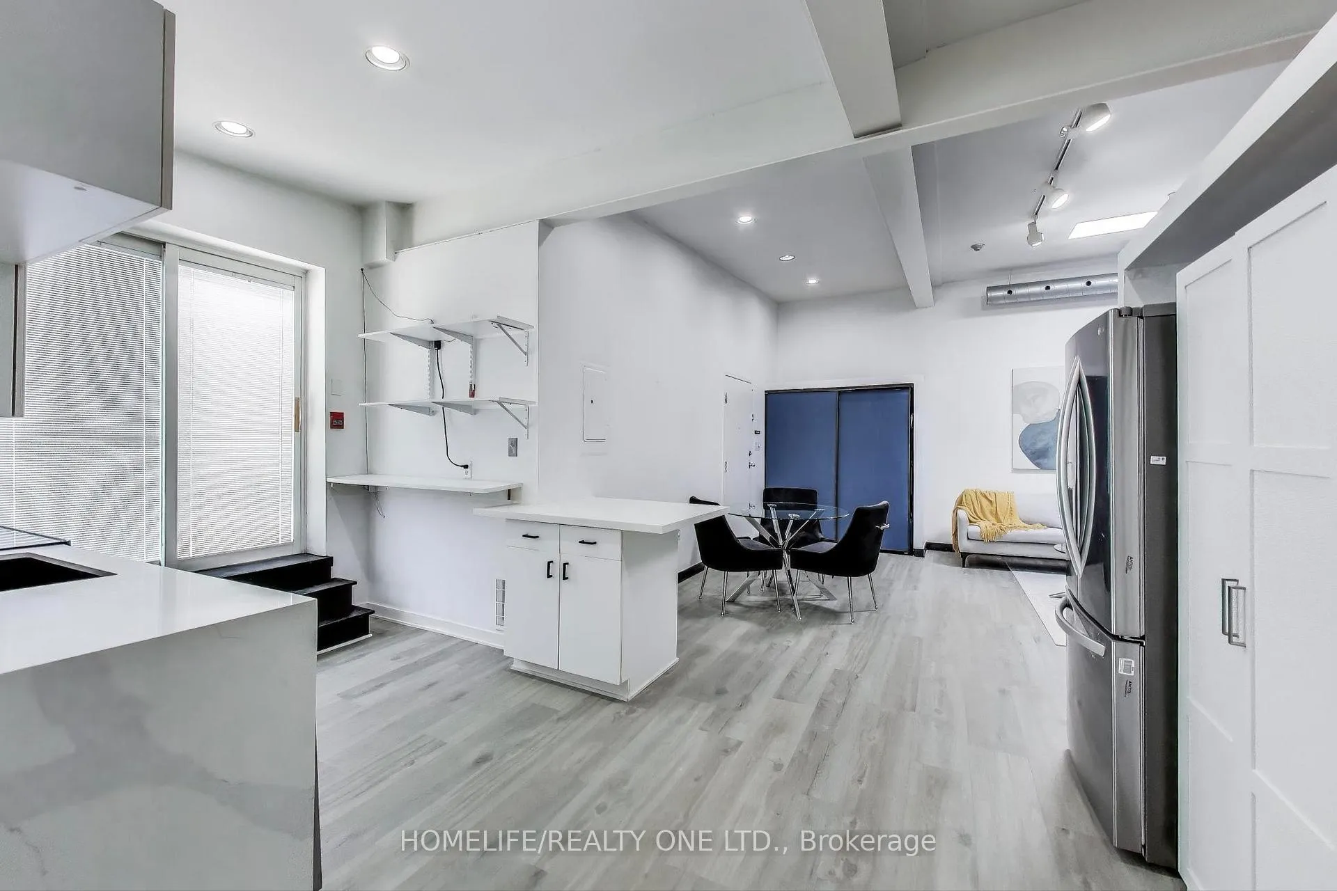 Photo 13 of Unit 3, 166 Broadway, Orangeville — HOMEH