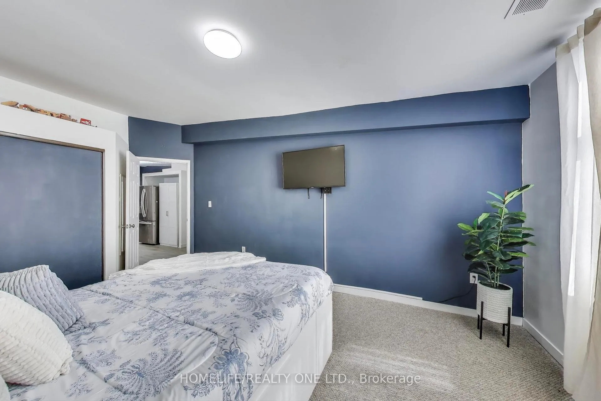 Photo 16 of Unit 3, 166 Broadway, Orangeville — HOMEH