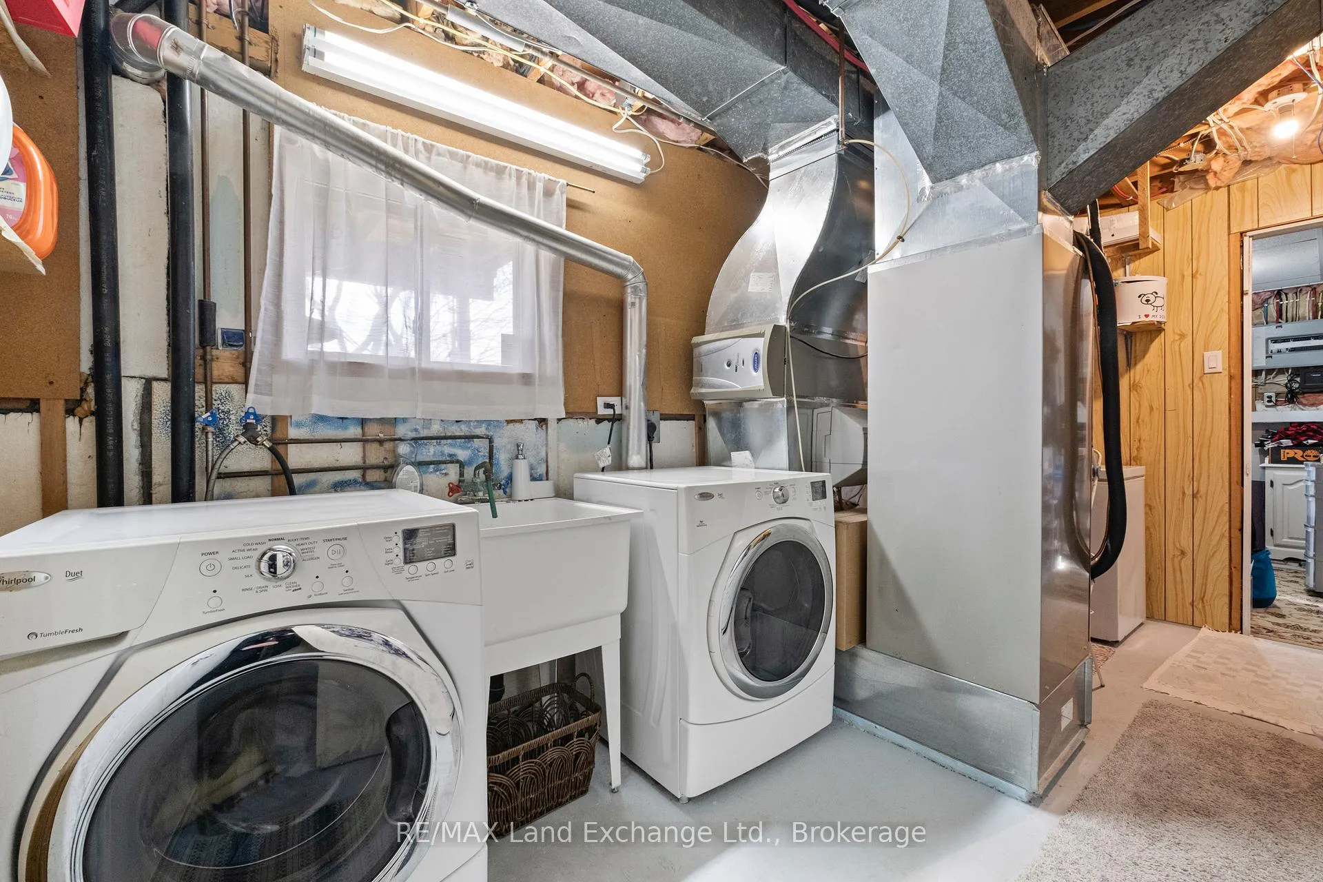 Photo 33 of 677 Kennard Crescent, Kincardine — HOMEH