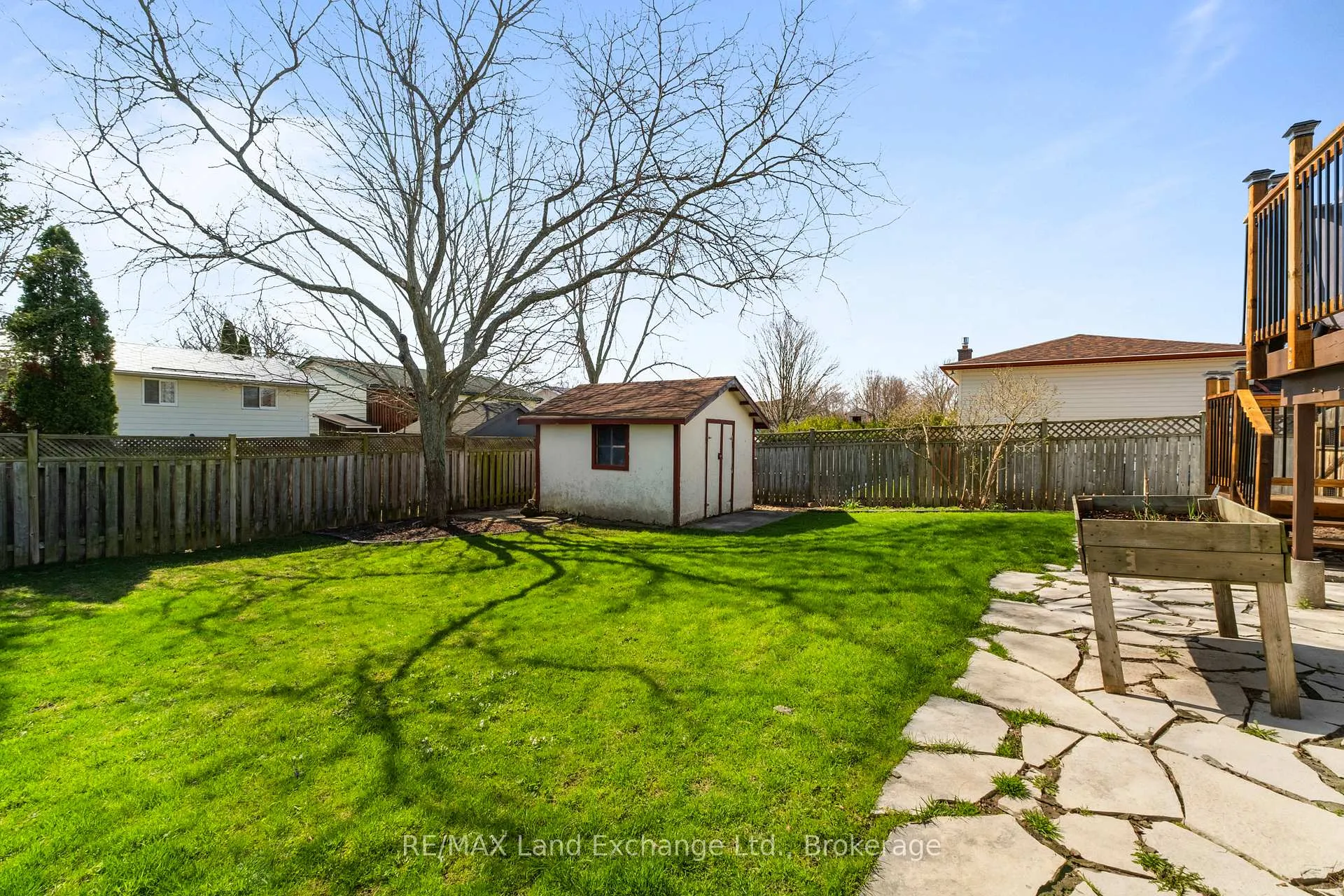 Photo 39 of 677 Kennard Crescent, Kincardine — HOMEH