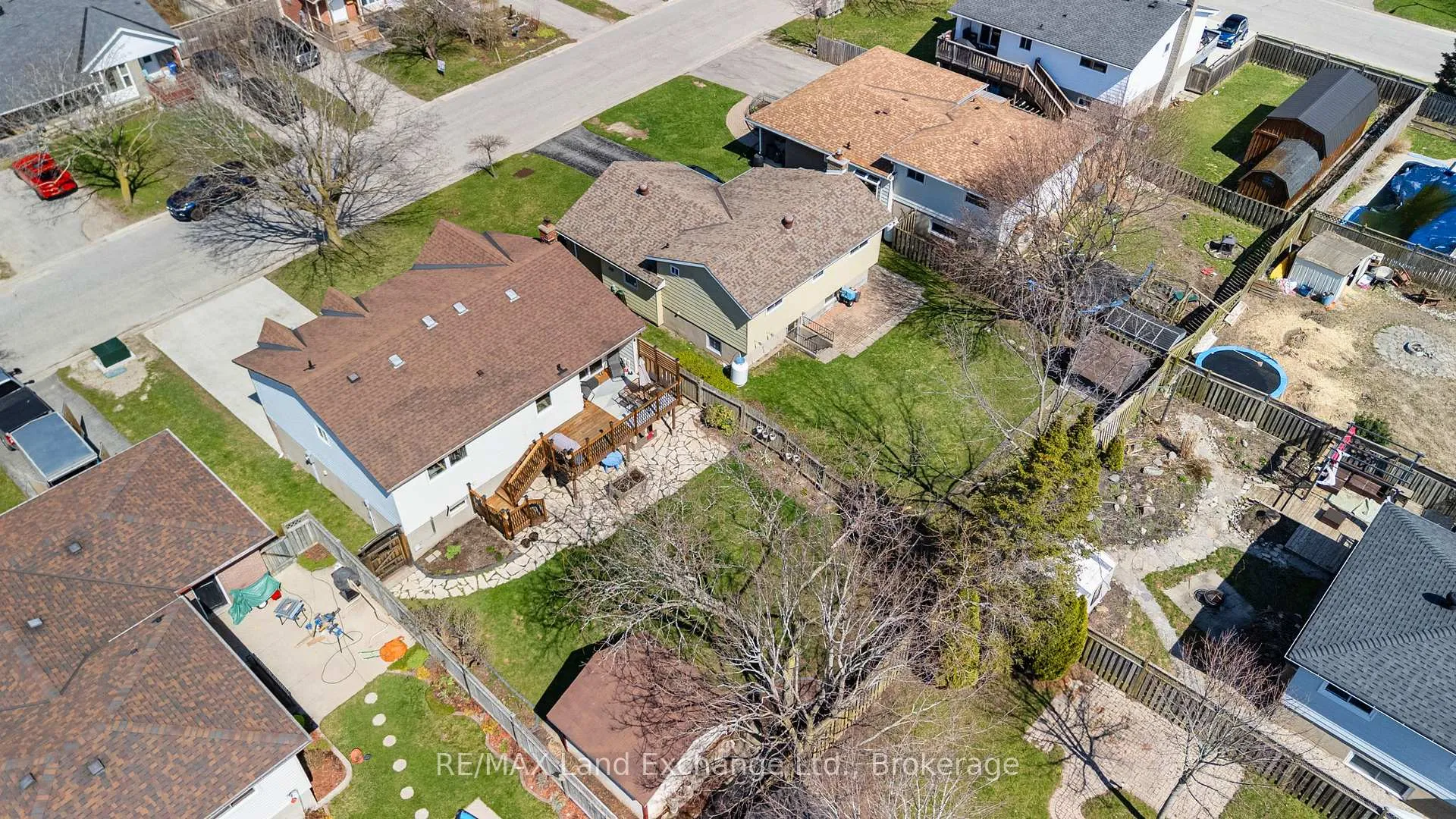 Photo 41 of 677 Kennard Crescent, Kincardine — HOMEH