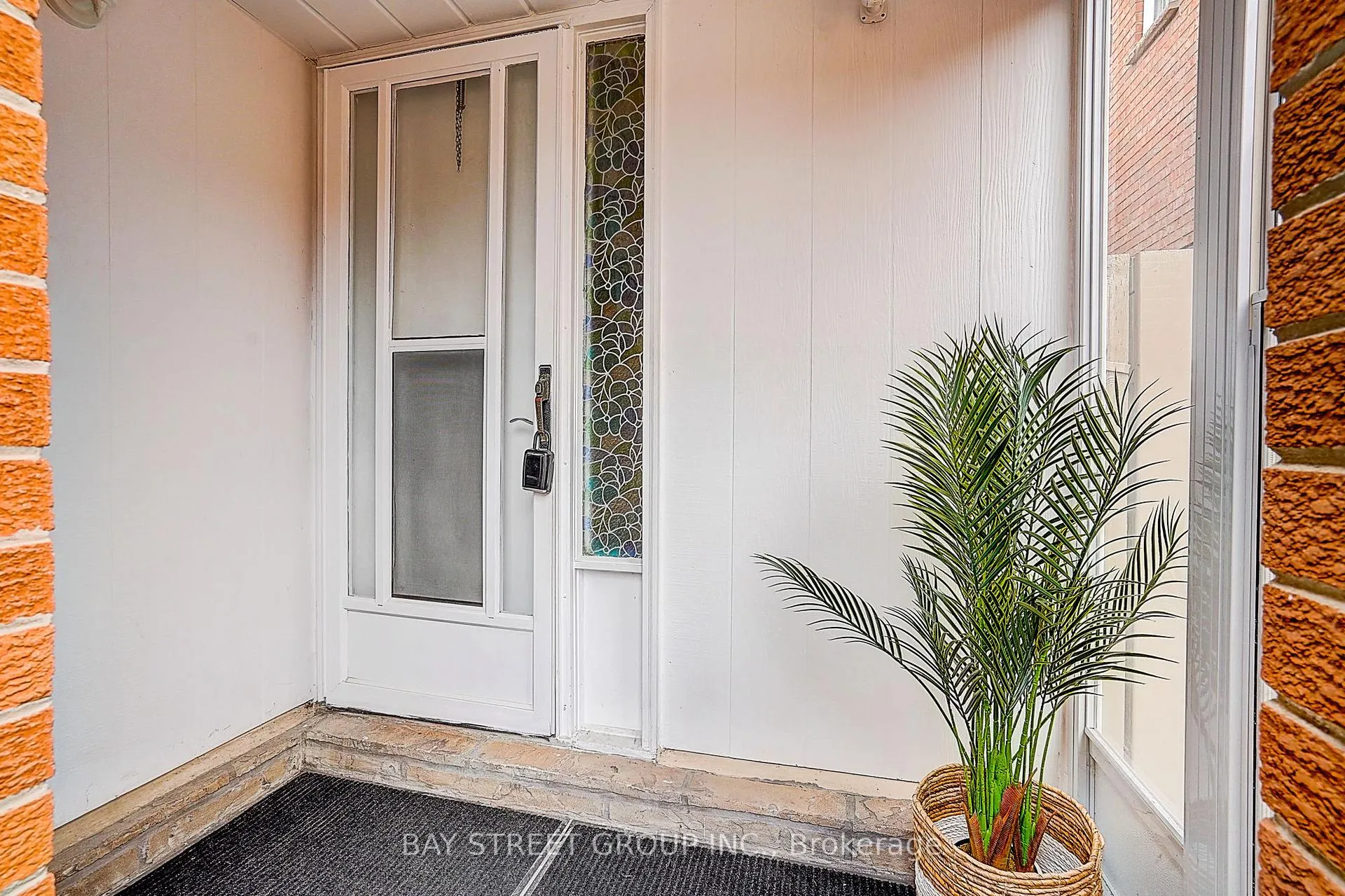Photo 8 of 151 Campbell Avenue, Vaughan, Crestwood-Springfarm-Yorkhill — HOMEH