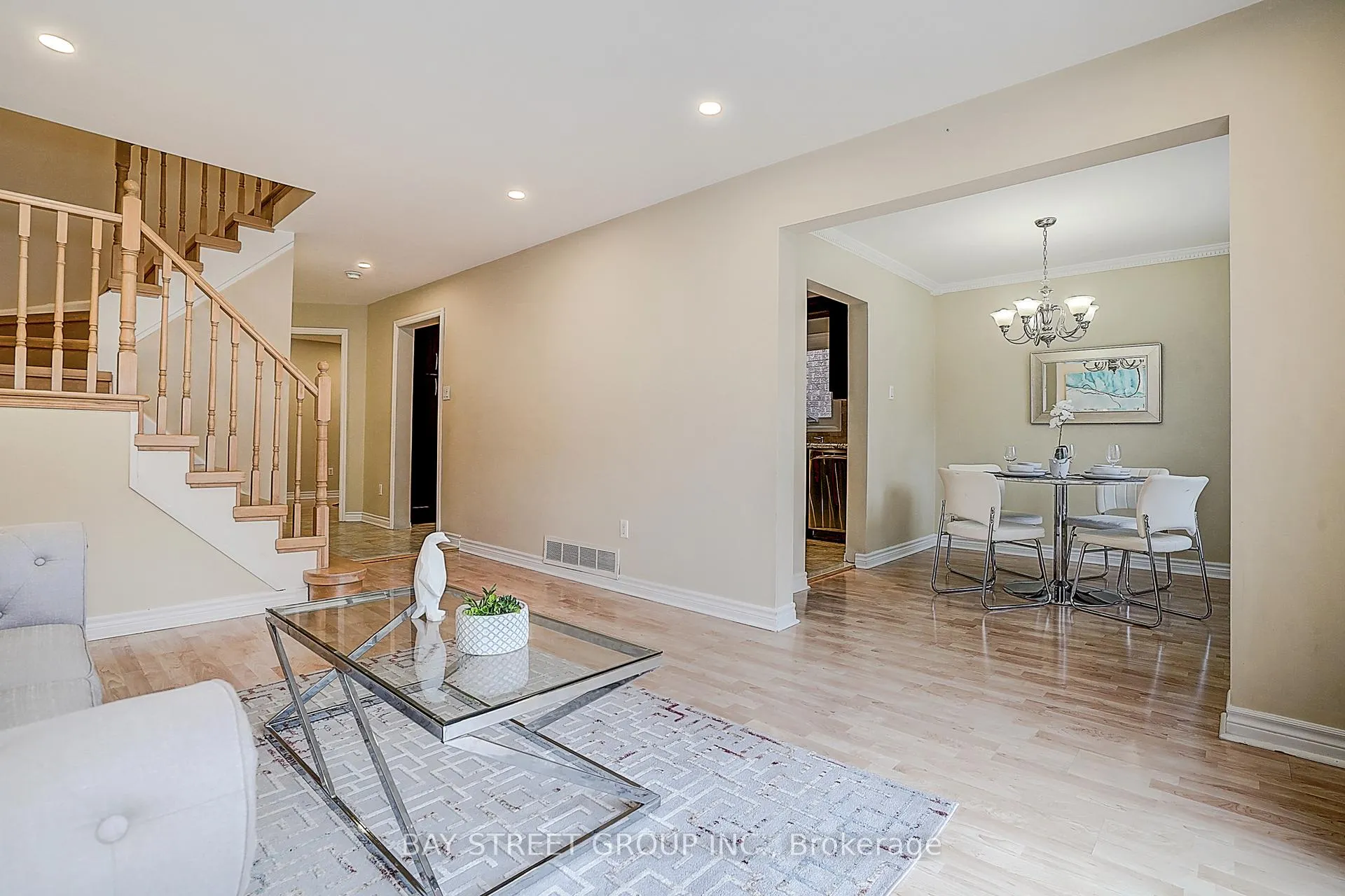 Photo 21 of 151 Campbell Avenue, Vaughan, Crestwood-Springfarm-Yorkhill — HOMEH