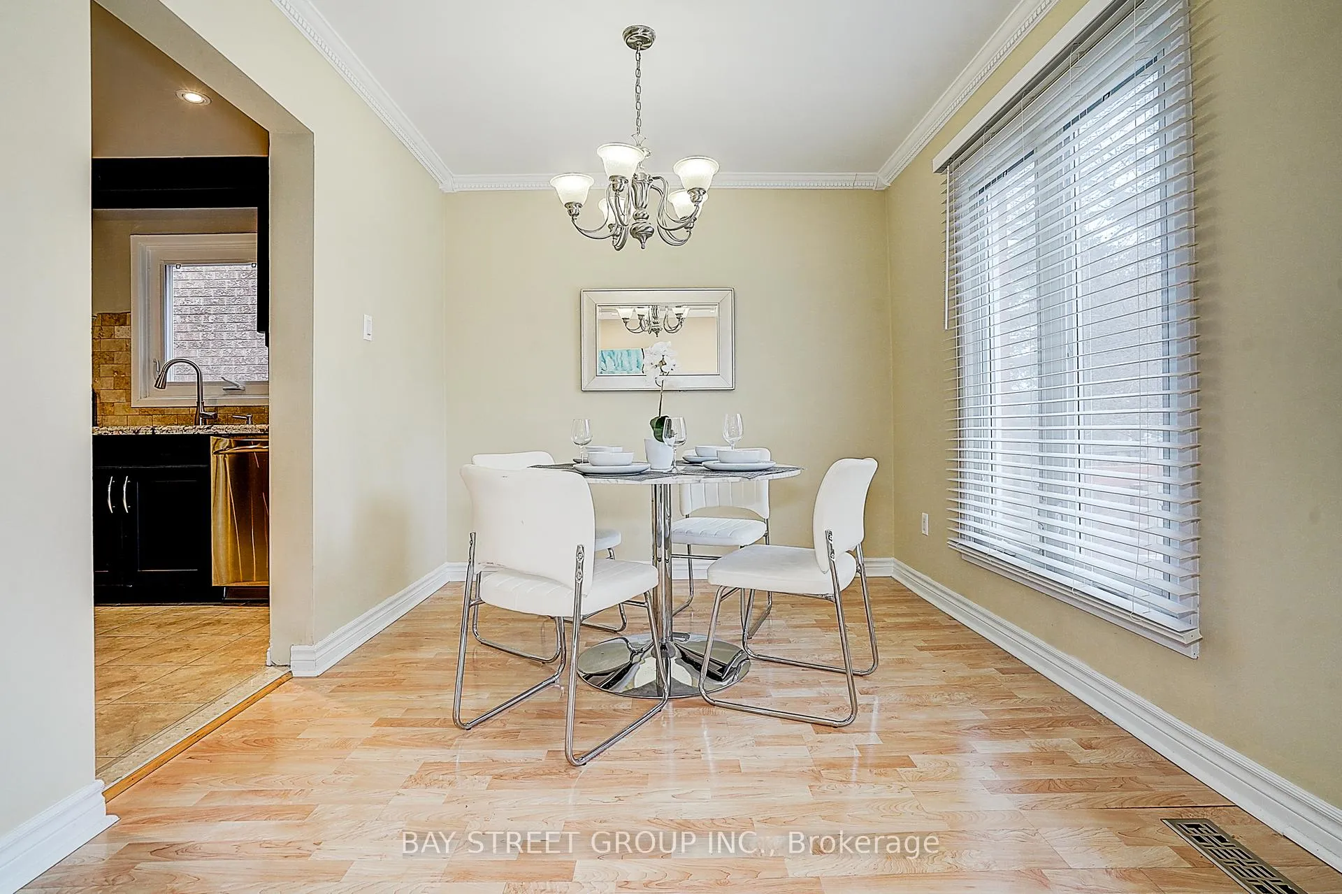 Photo 22 of 151 Campbell Avenue, Vaughan, Crestwood-Springfarm-Yorkhill — HOMEH