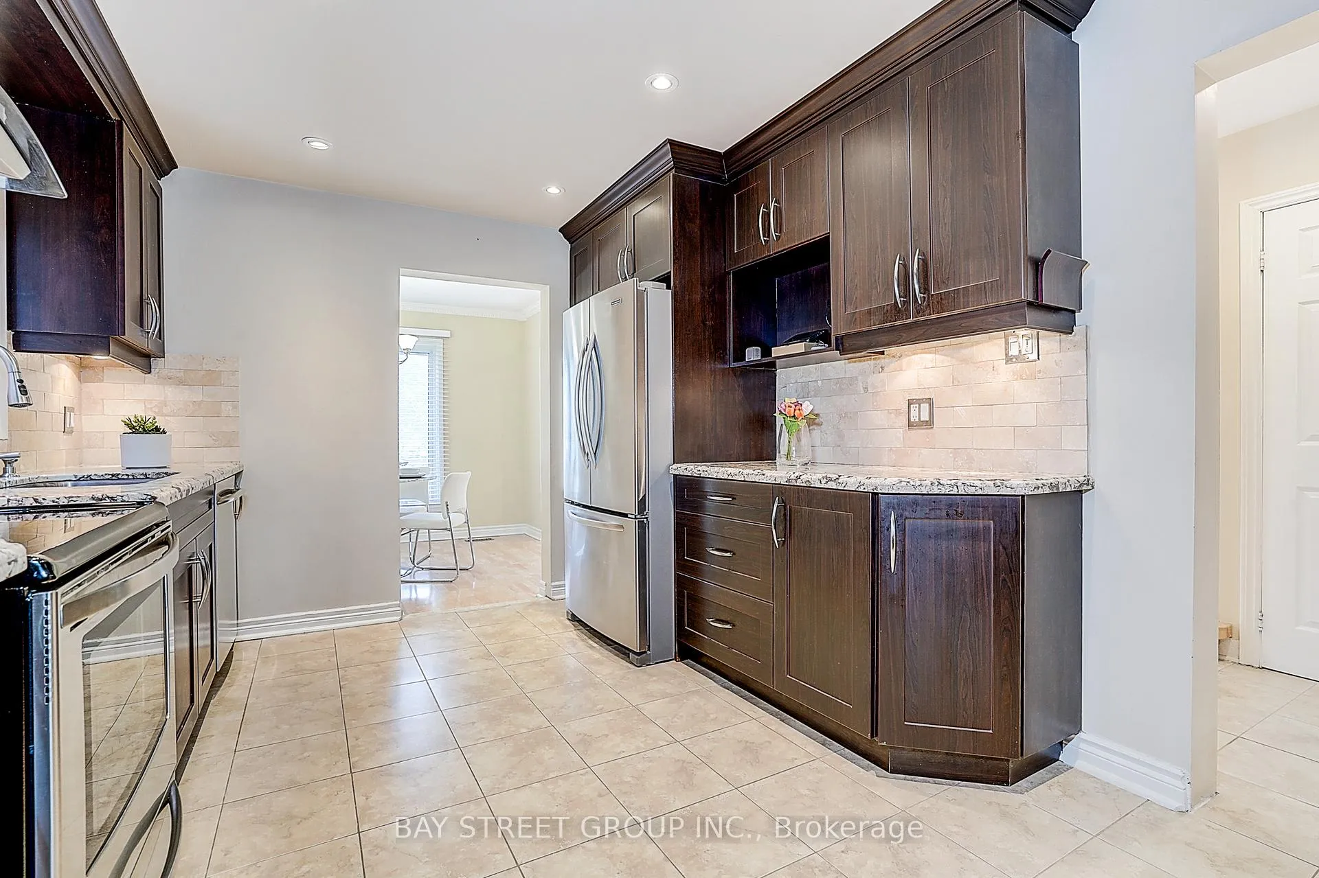 Photo 28 of 151 Campbell Avenue, Vaughan, Crestwood-Springfarm-Yorkhill — HOMEH