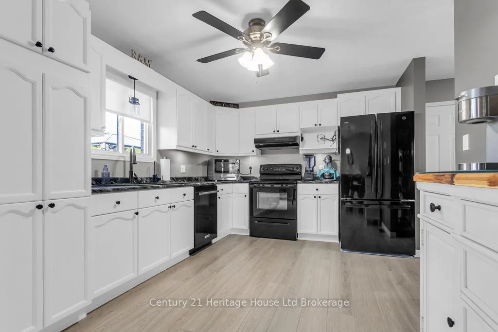 Photo 6 of 93 Glendale Drive, Tillsonburg — HOMEH