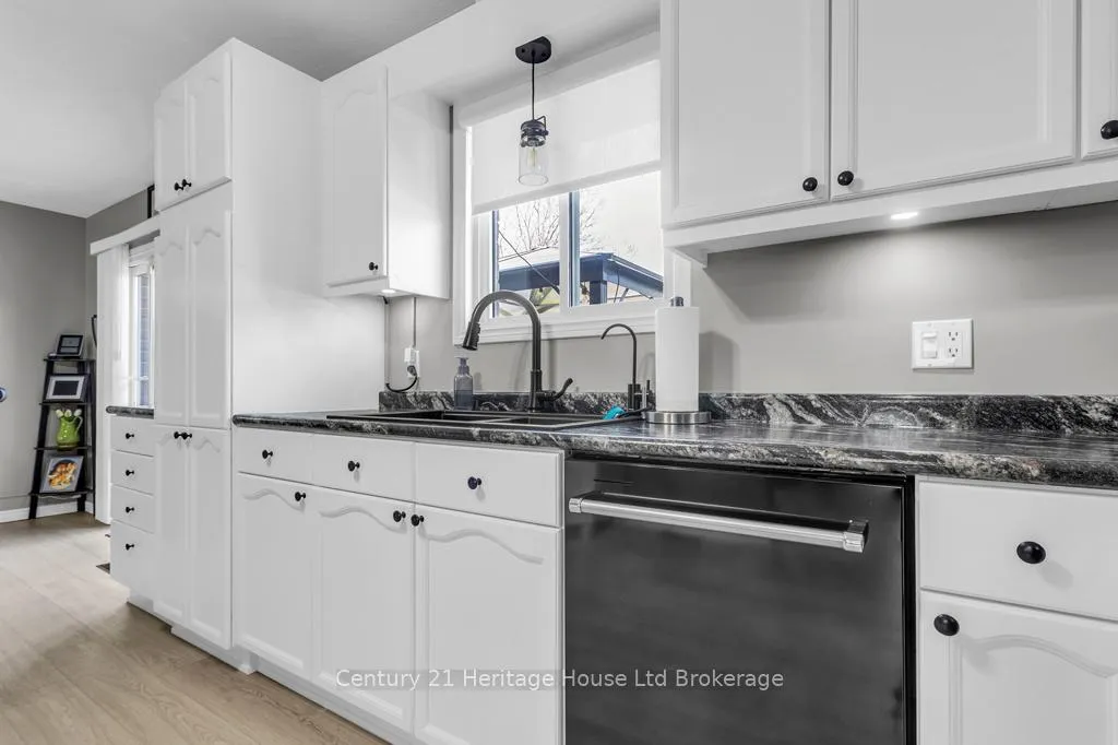 Photo 7 of 93 Glendale Drive, Tillsonburg — HOMEH