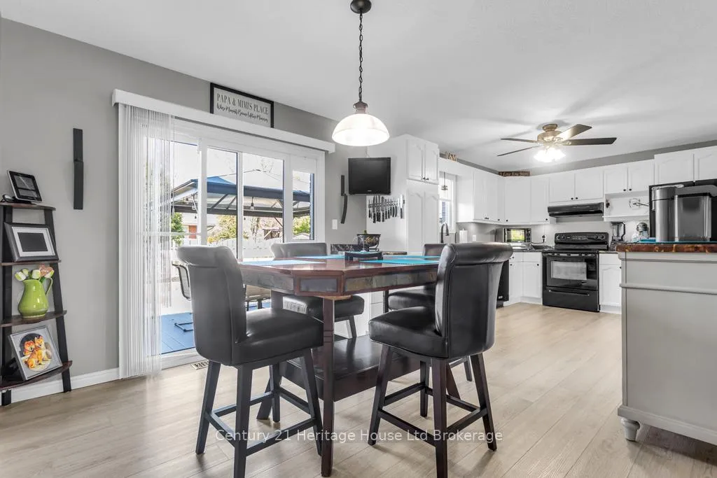 Photo 8 of 93 Glendale Drive, Tillsonburg — HOMEH