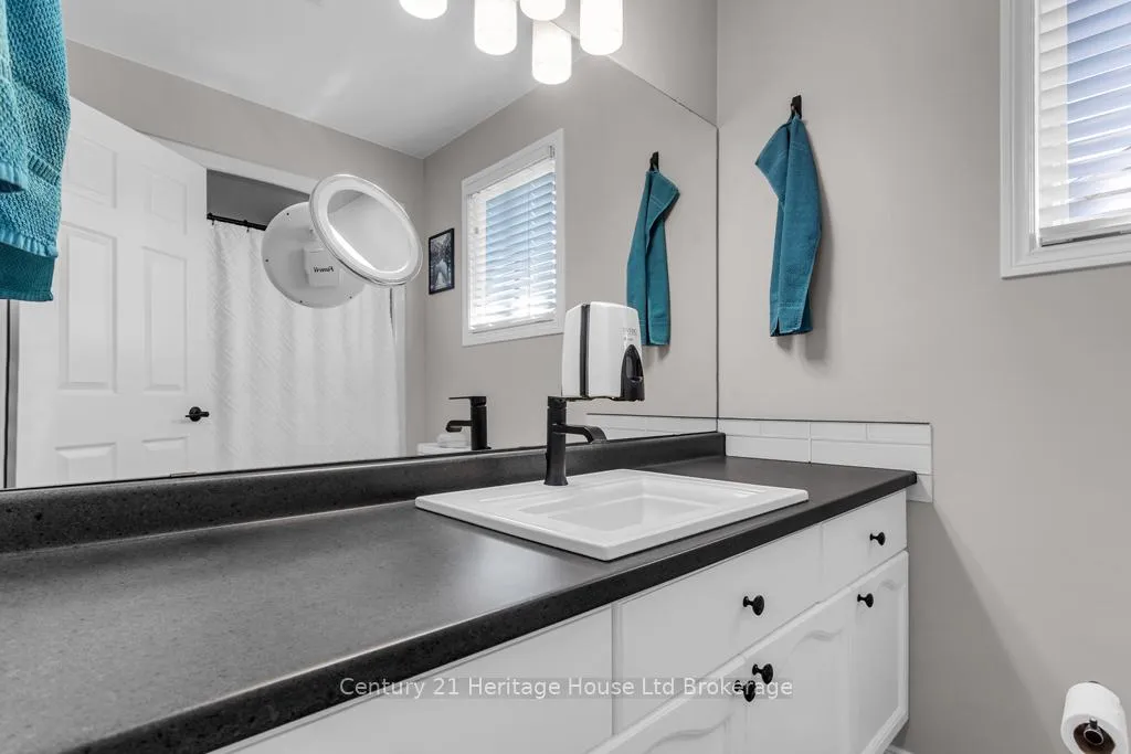 Photo 13 of 93 Glendale Drive, Tillsonburg — HOMEH