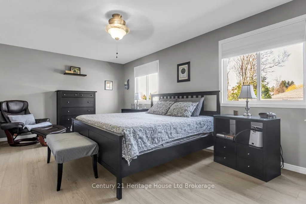 Photo 14 of 93 Glendale Drive, Tillsonburg — HOMEH